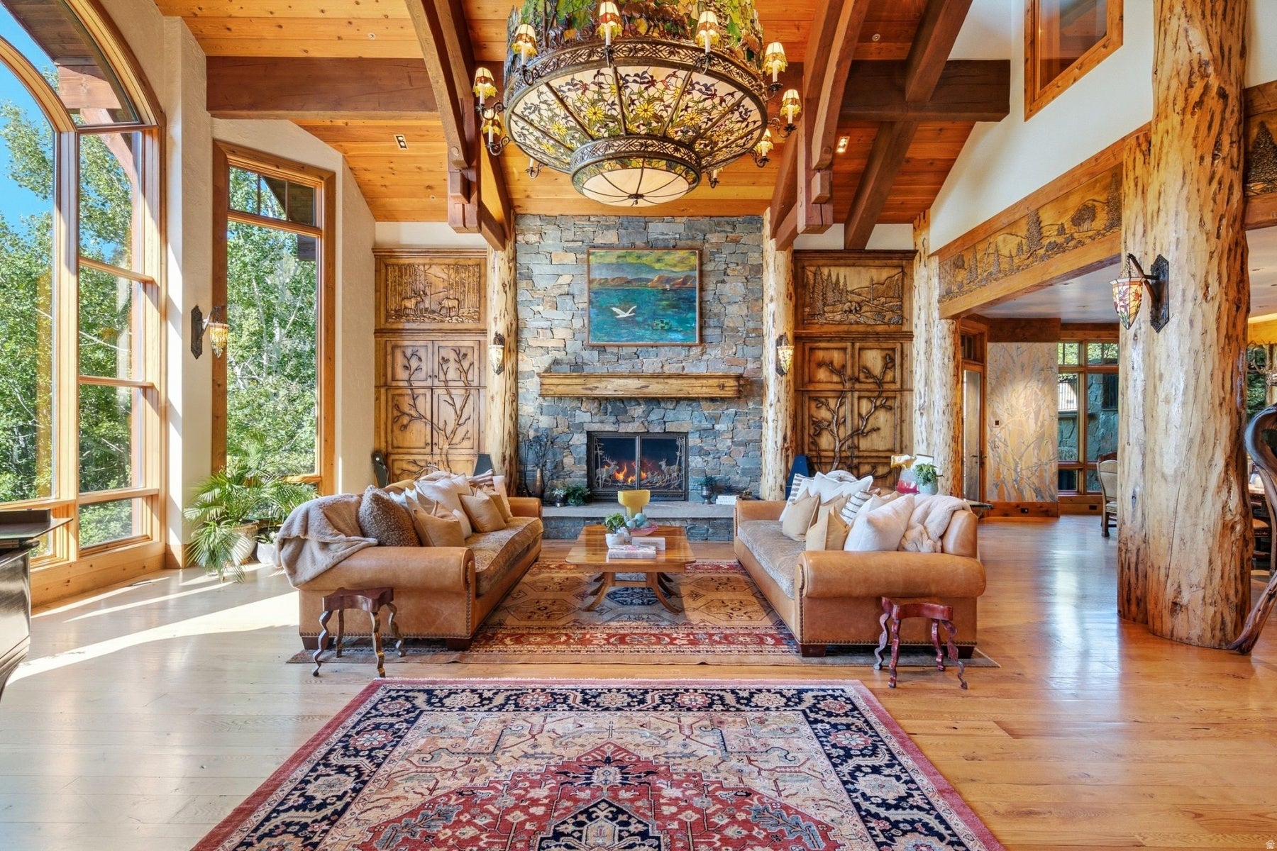 3611 CRESTWOOD CT