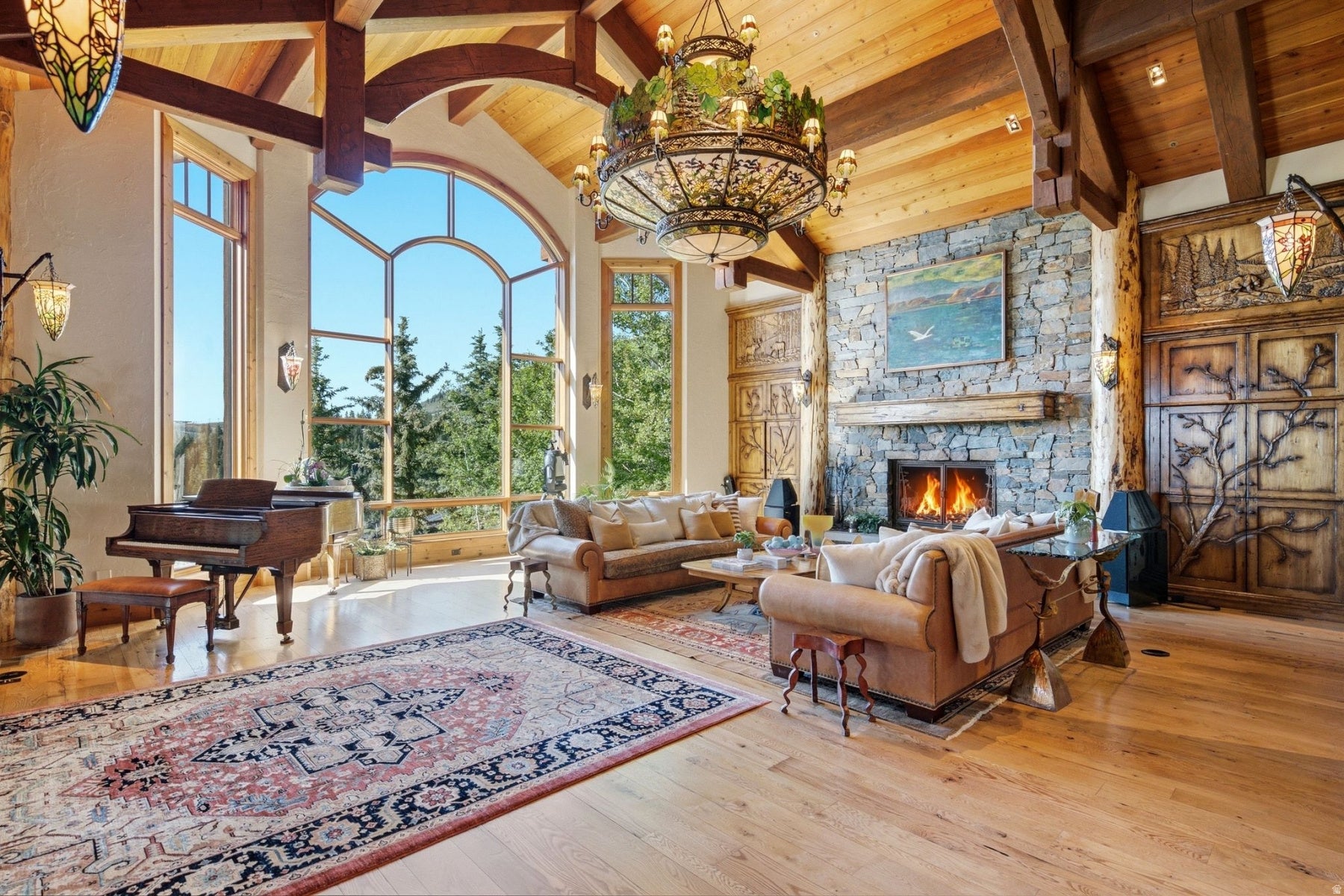 3611 CRESTWOOD CT