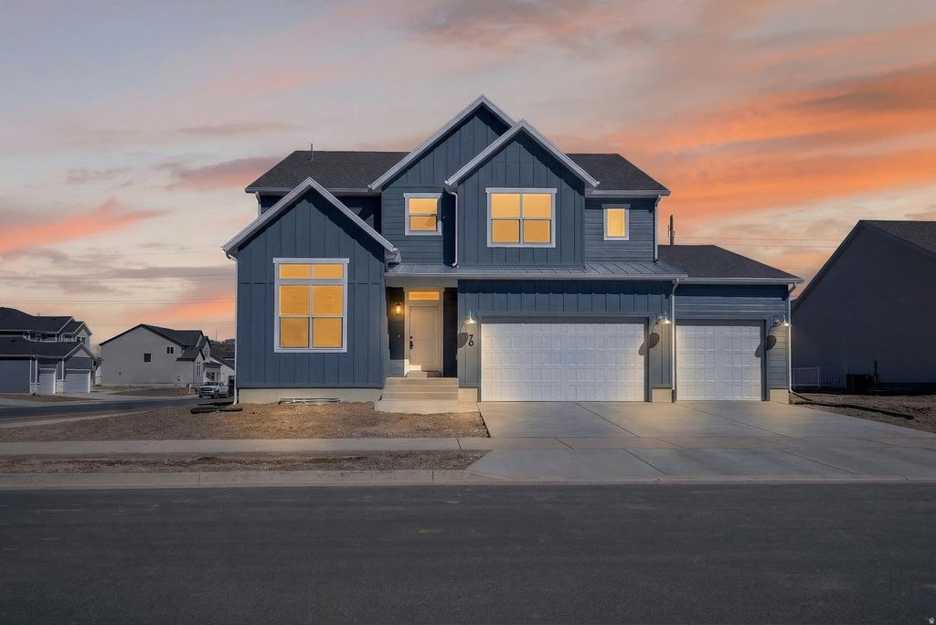Photo of 70 W GLEN WAY #112, South Weber, UT 84405 (MLS # 2145863)