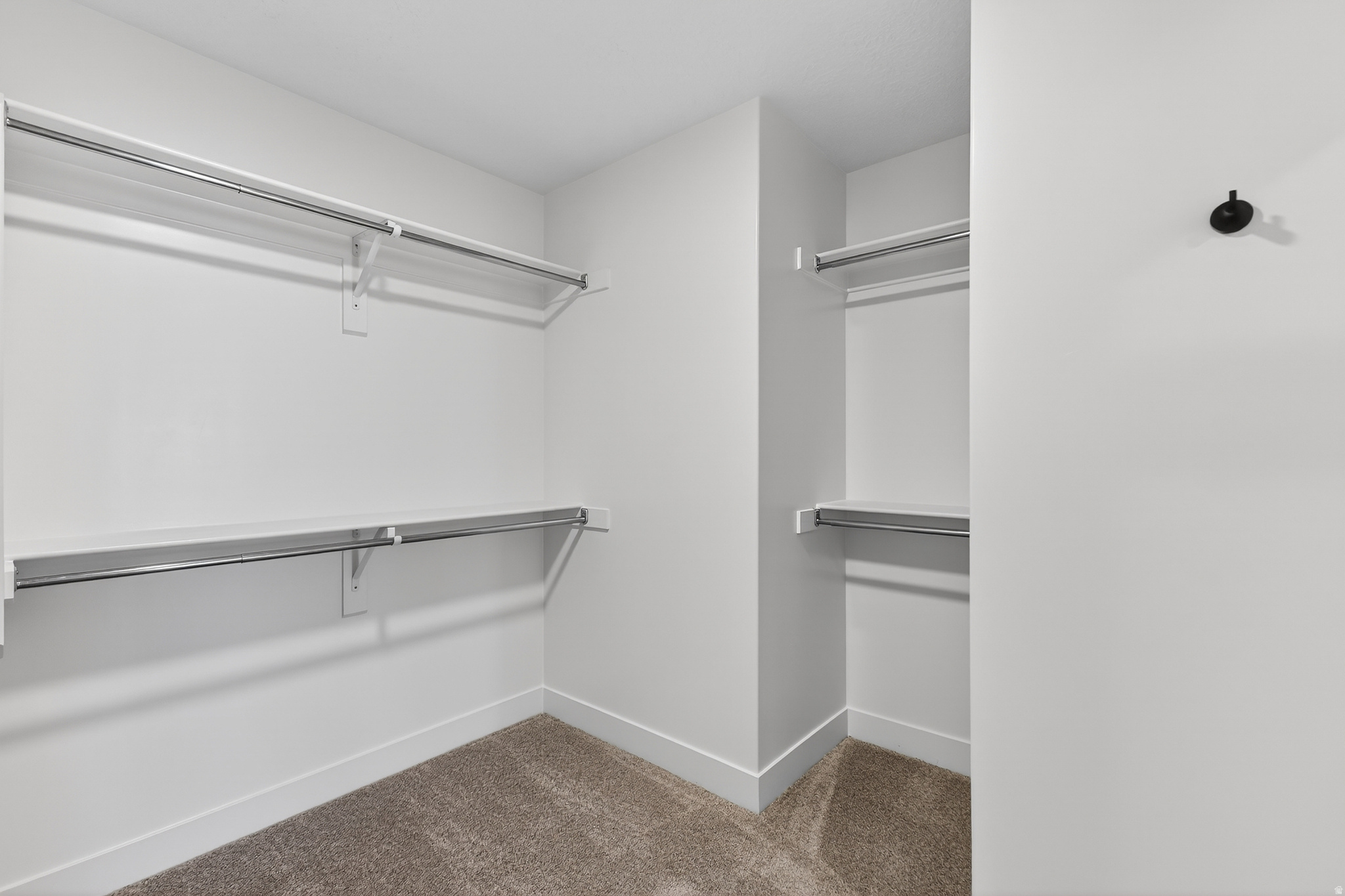 RIVERWOOD - Residential