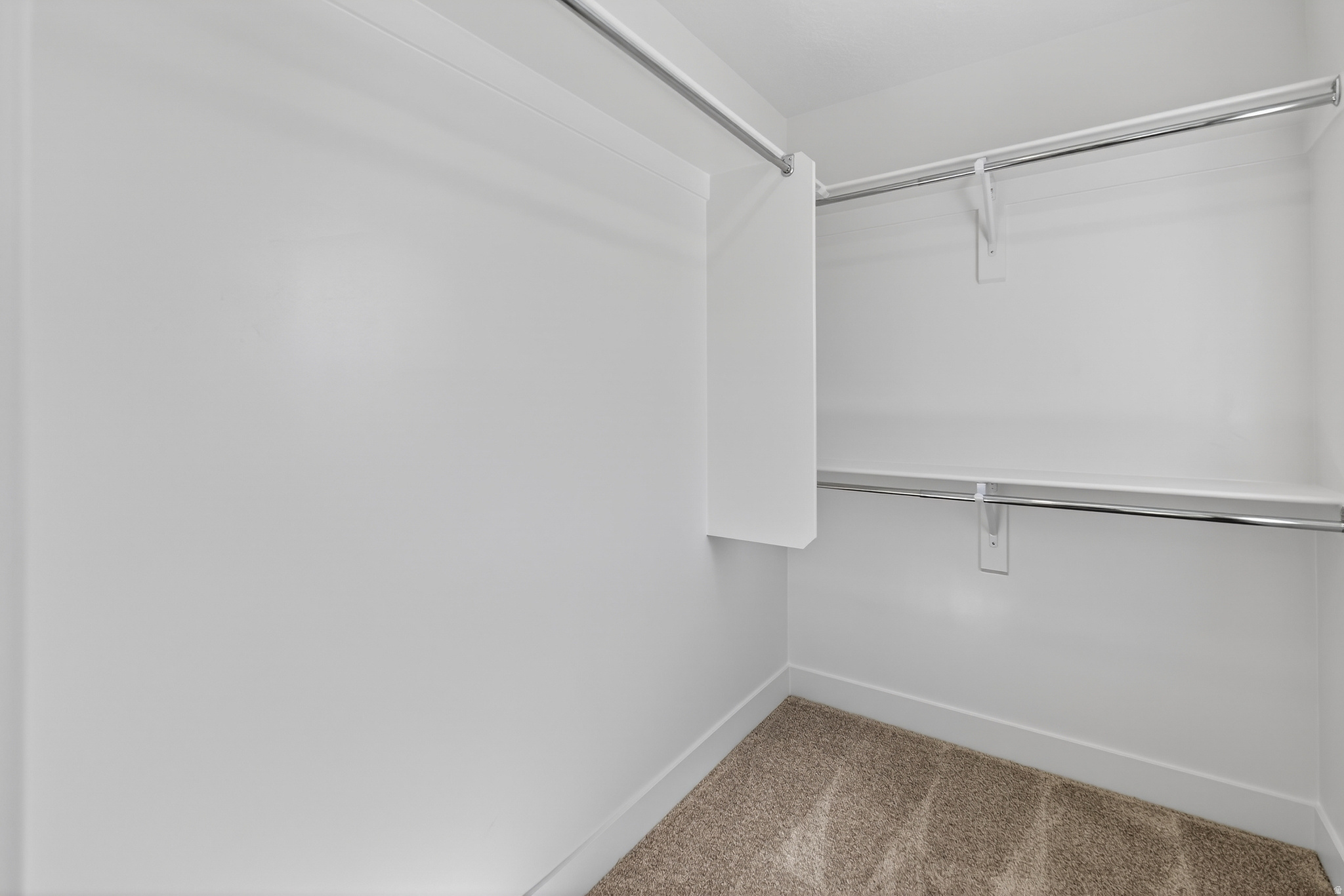 RIVERWOOD - Residential