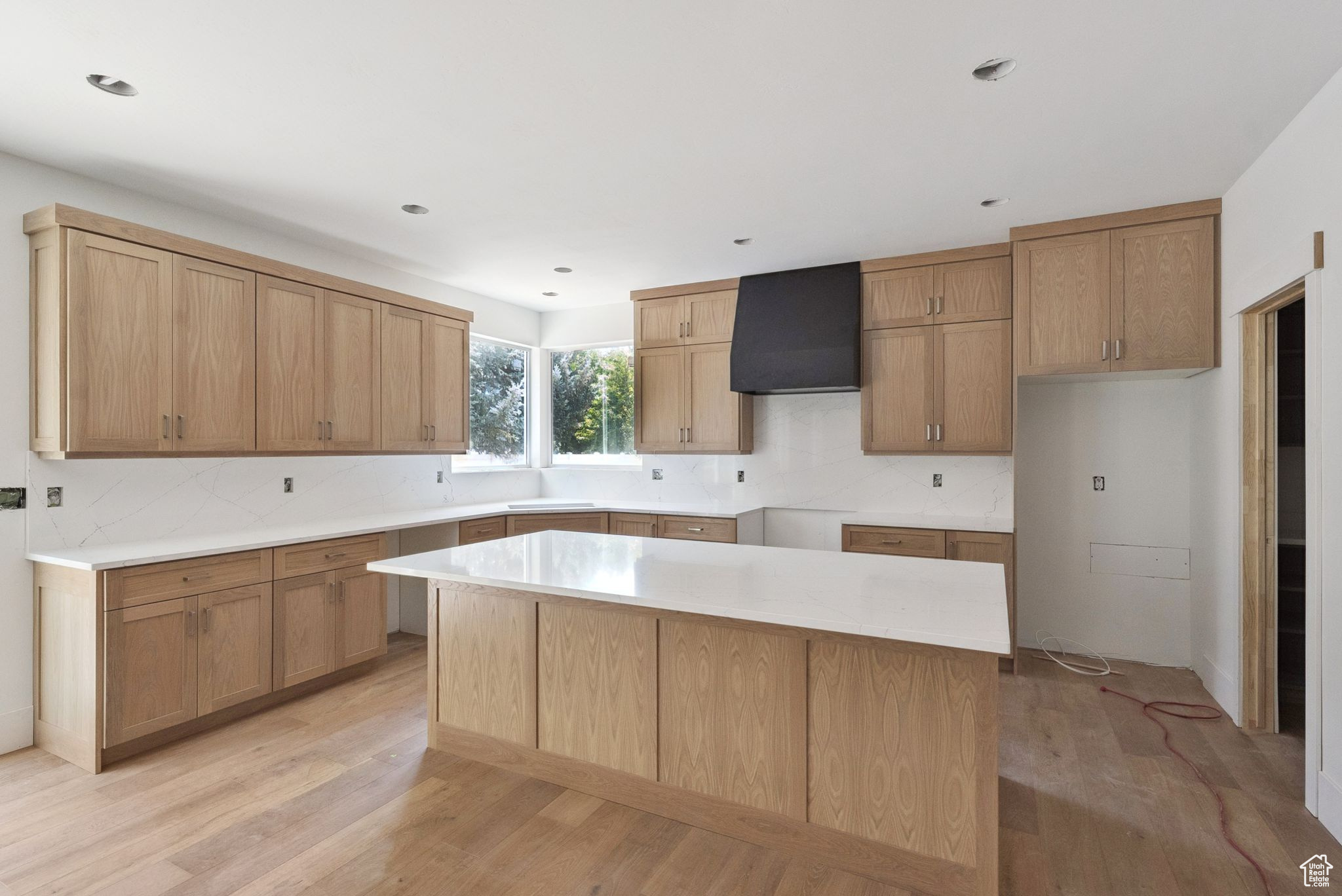 Heber City, Utah 84032, United States, 8 Bedrooms Bedrooms, ,4 BathroomsBathrooms,Residential,Active,111749