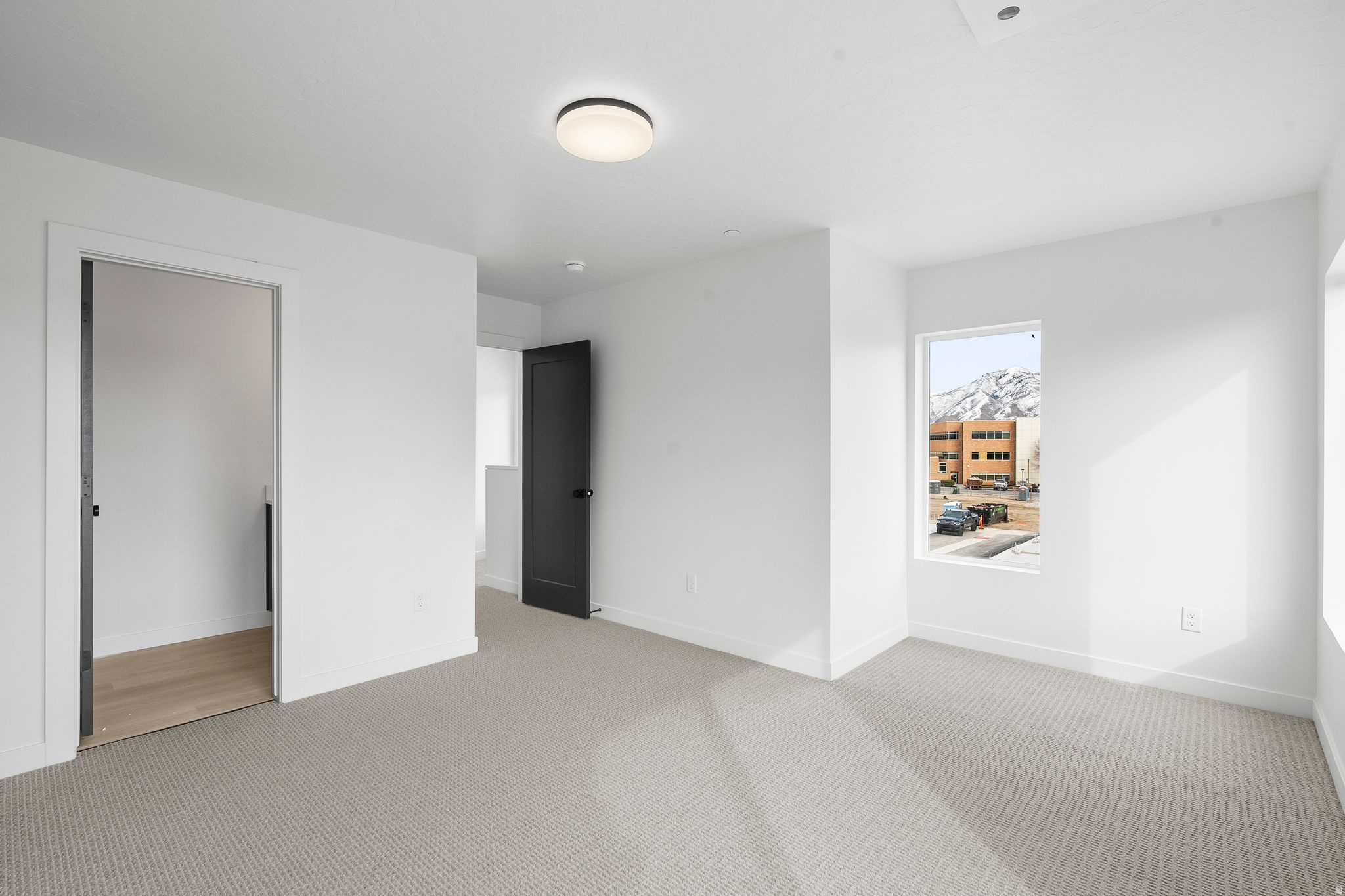 THE MONROE - Residential