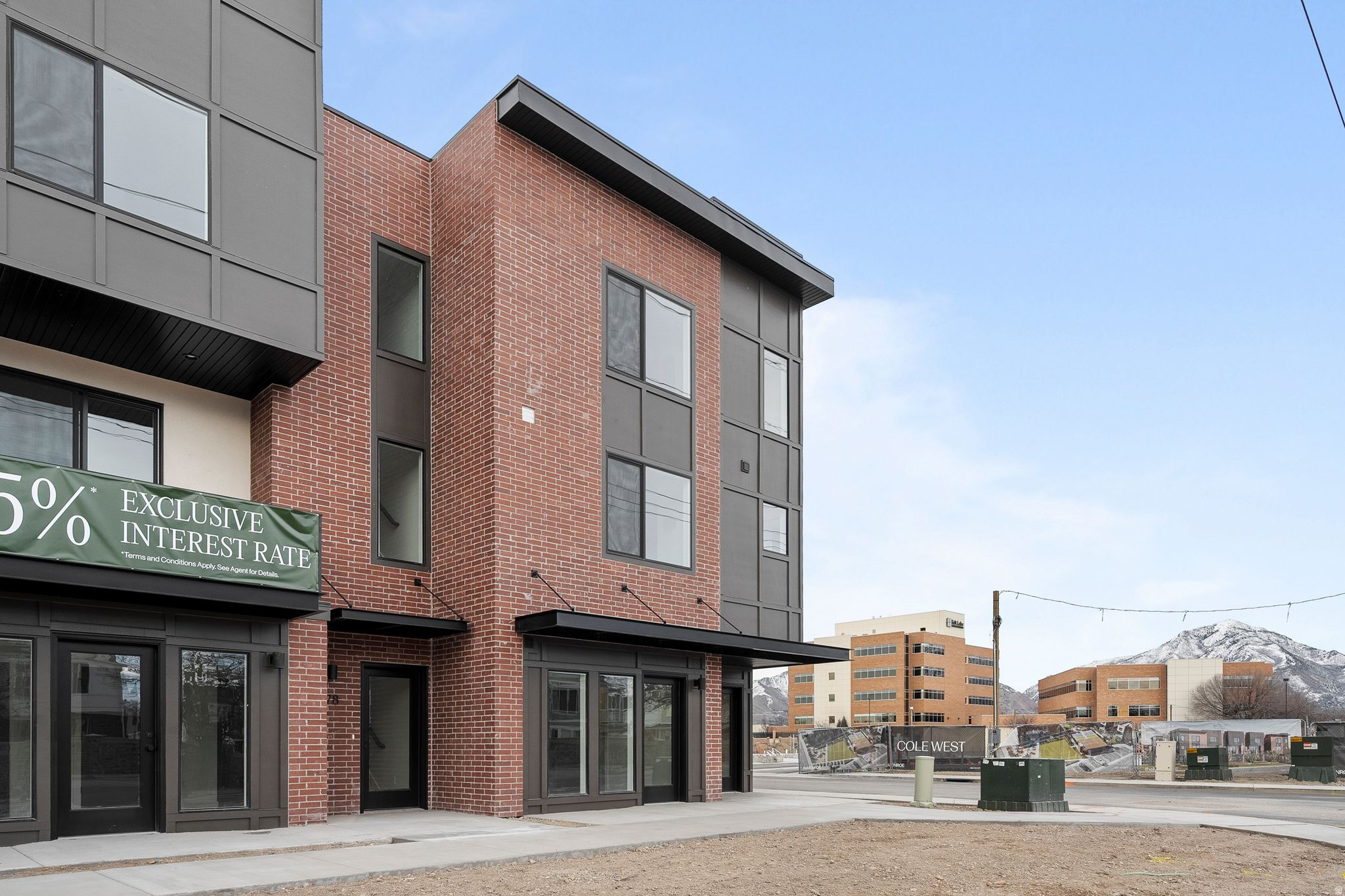 THE MONROE - Residential