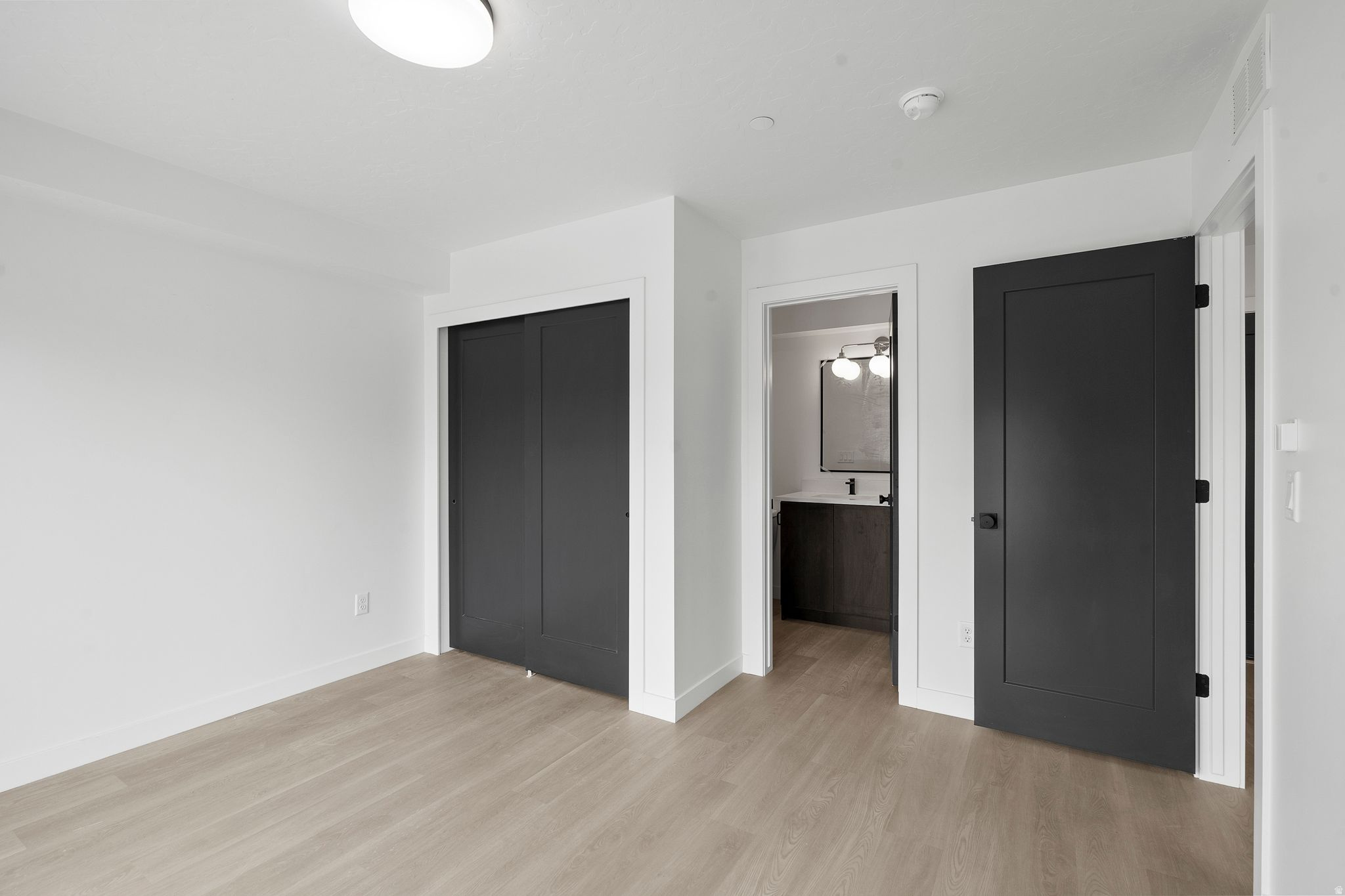 THE MONROE - Residential