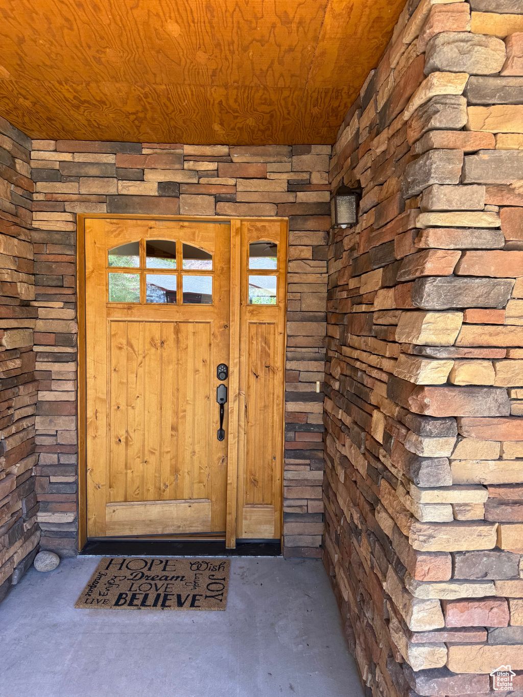 Photo of 827 N PALISADE DR, Moab, UT 84532 (MLS # 2116123)