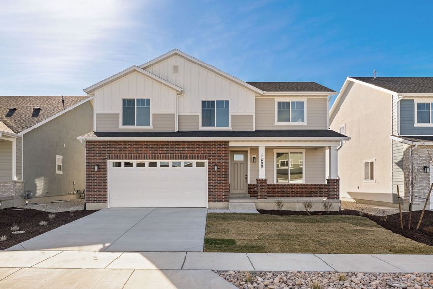 Sophia Plan - 3 bdrm with a loft.  This plan has an 11 ft. family room, a large area for dining and an oversized kitchen with 42 inch upper cabinets and a walk-in pantry.  Come see this beautiful home!
