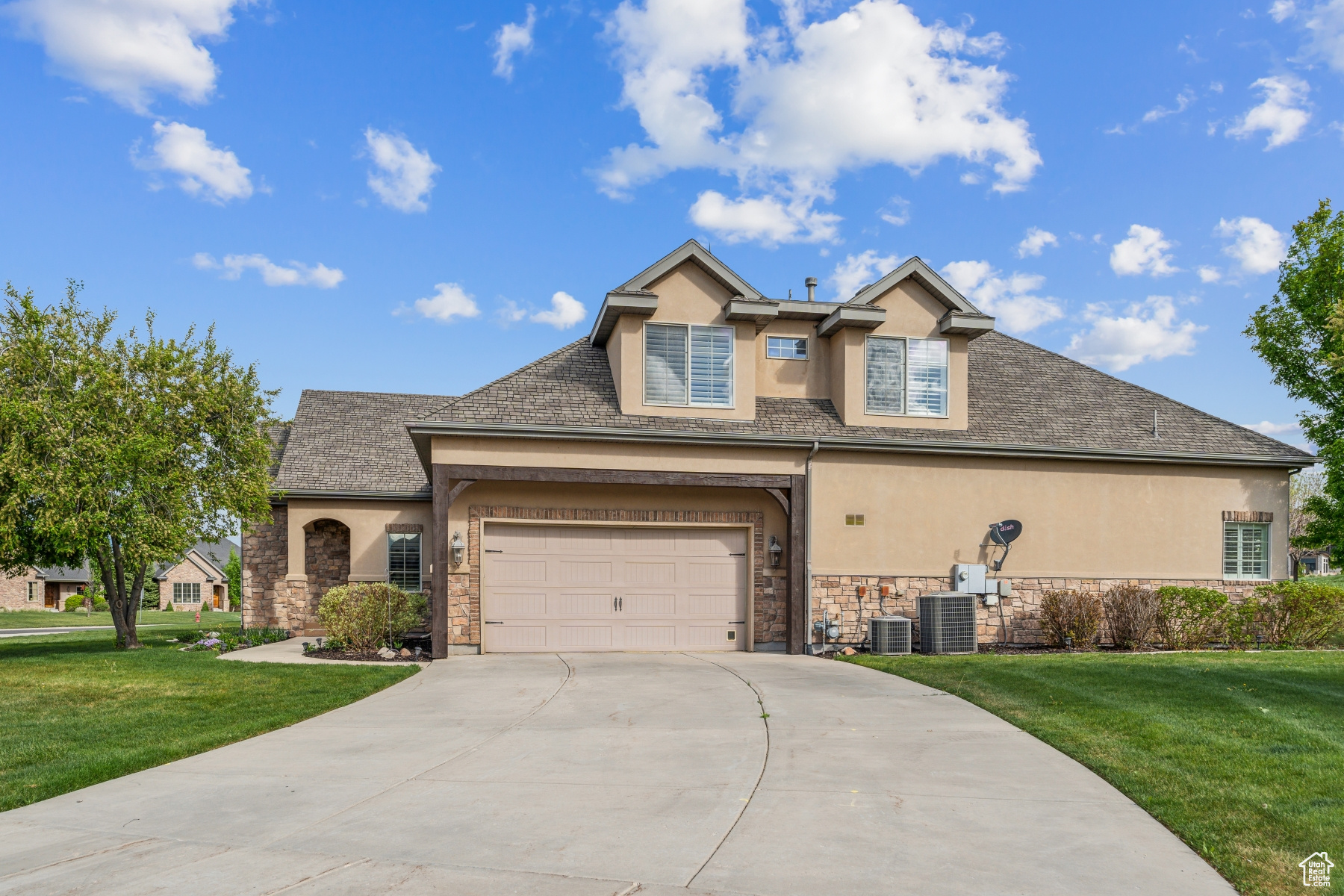 BEAUFONTAINE AT SPRING LAKE - Residential