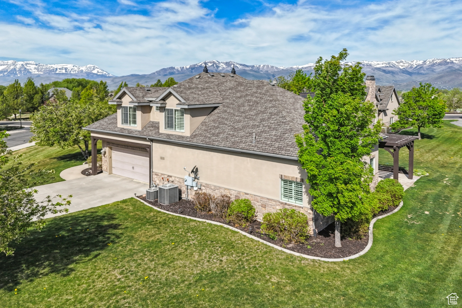 BEAUFONTAINE AT SPRING LAKE - Residential