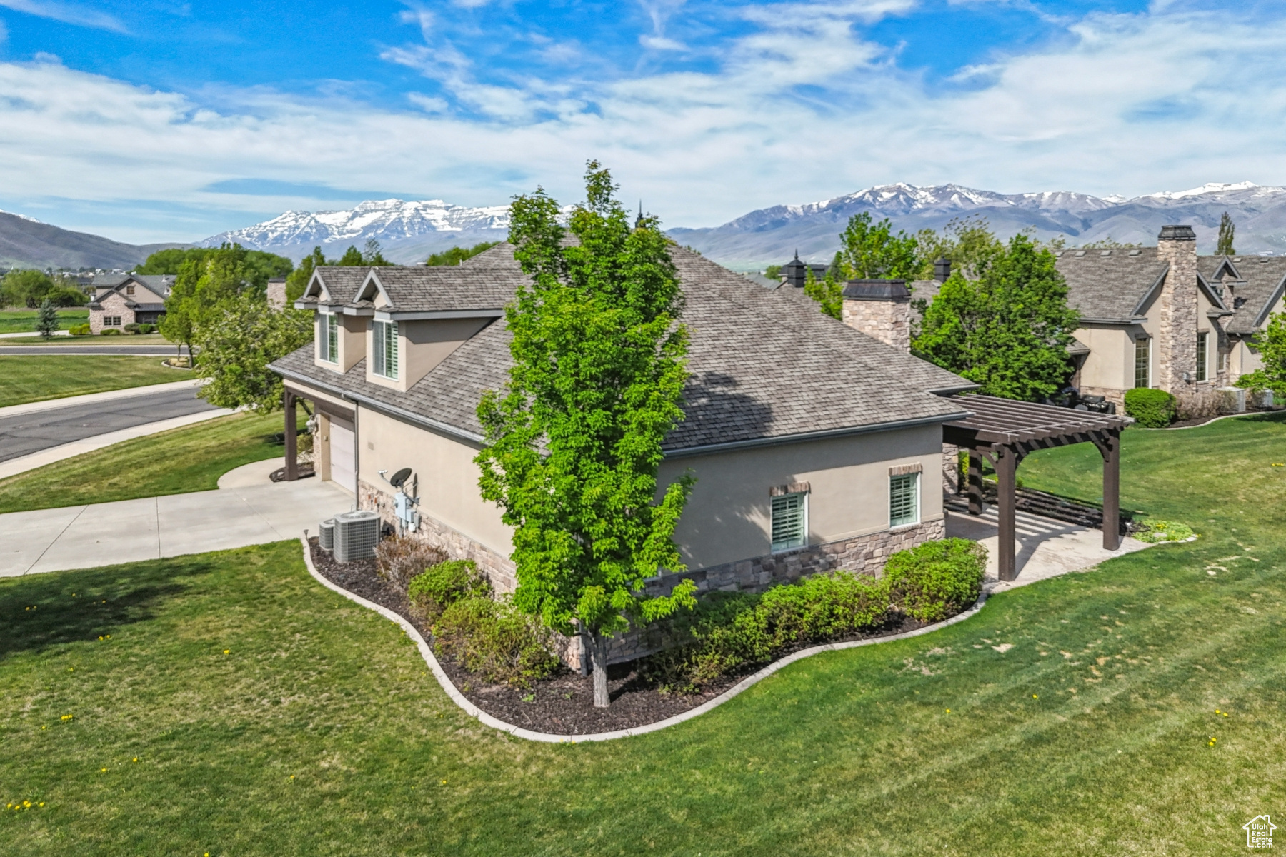 BEAUFONTAINE AT SPRING LAKE - Residential