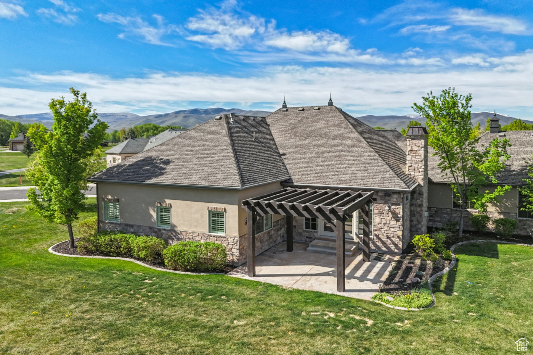 BEAUFONTAINE AT SPRING LAKE - Residential