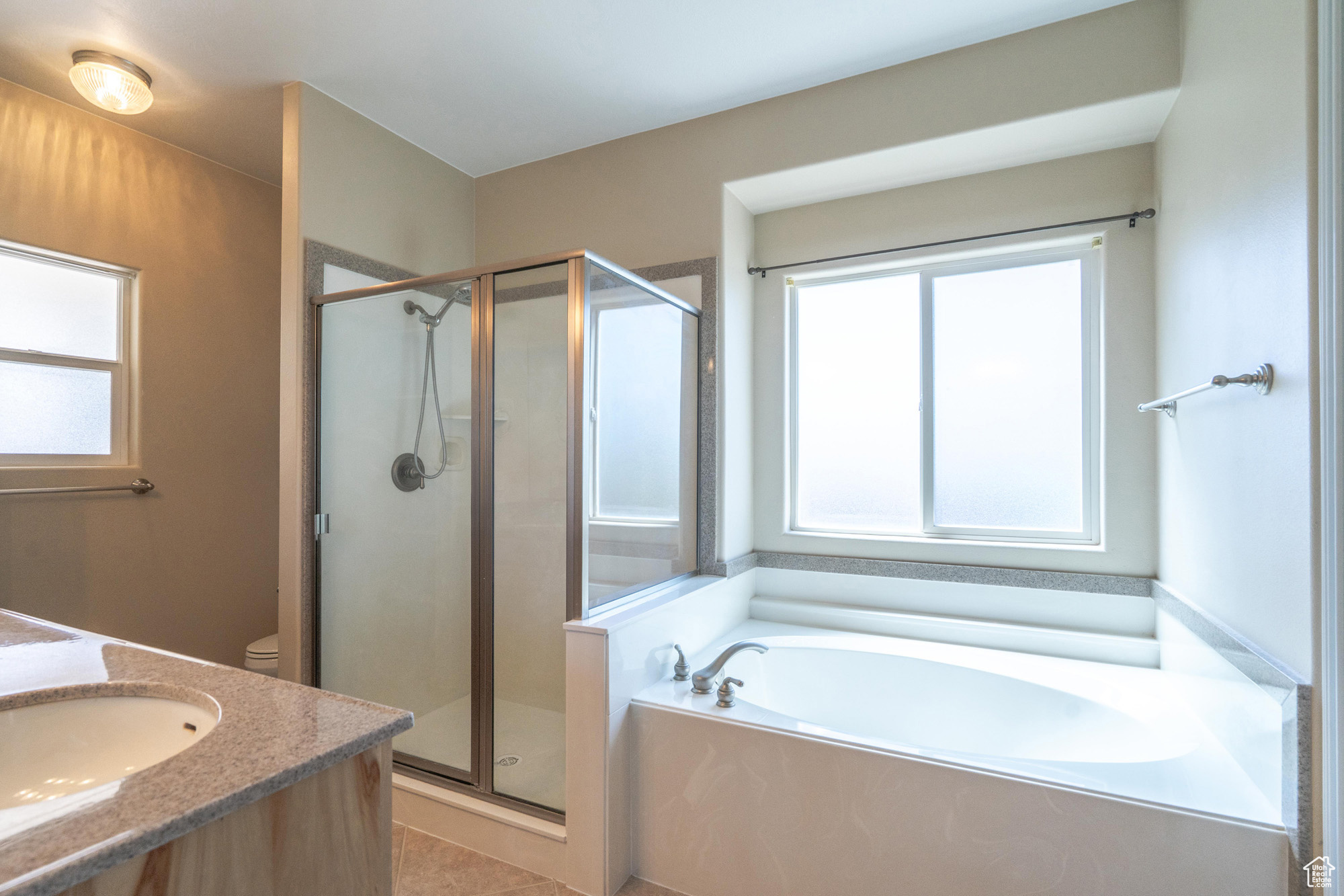 EMERALD RIDGE - Residential