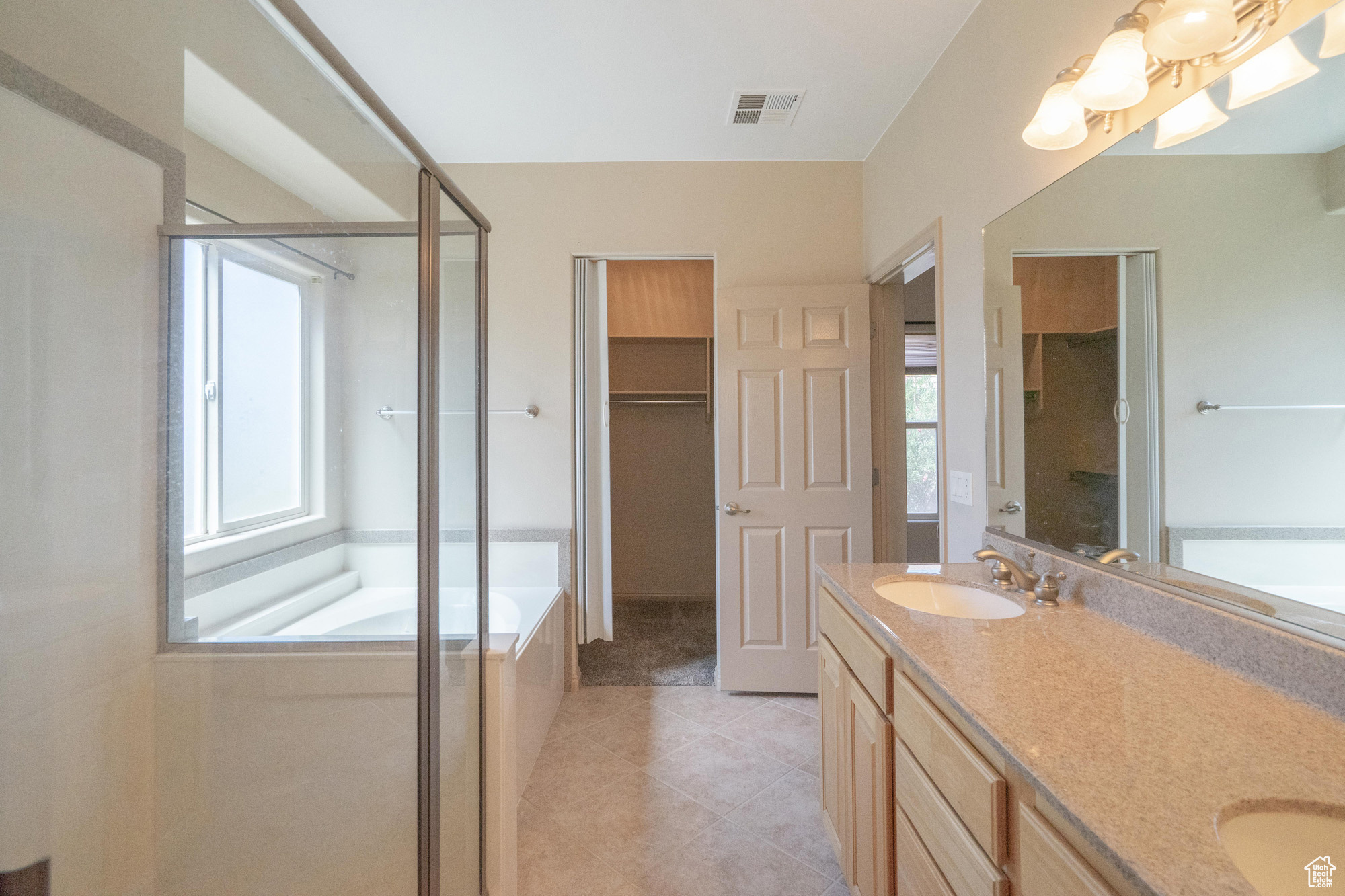 EMERALD RIDGE - Residential