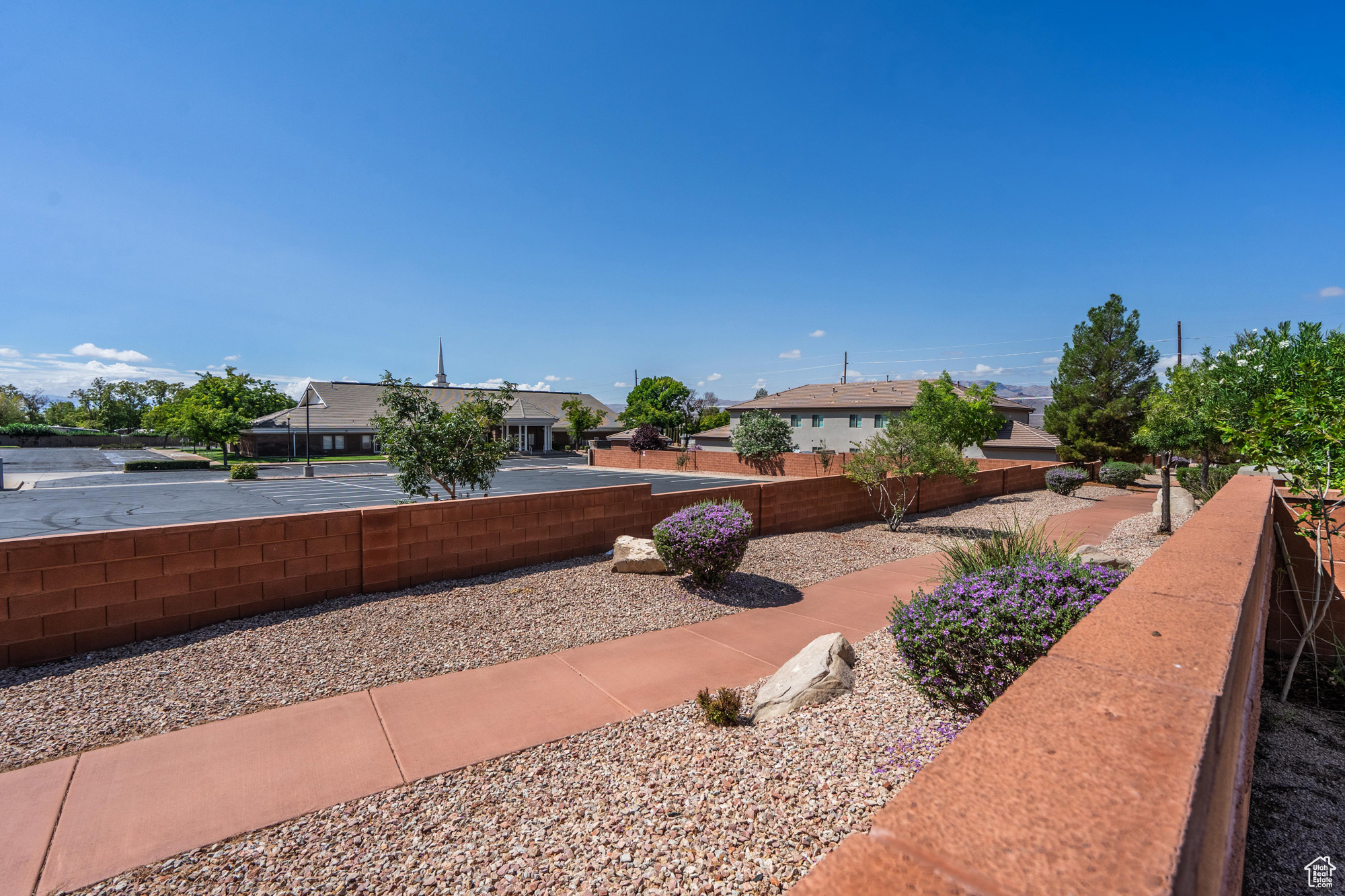 EMERALD RIDGE - Residential