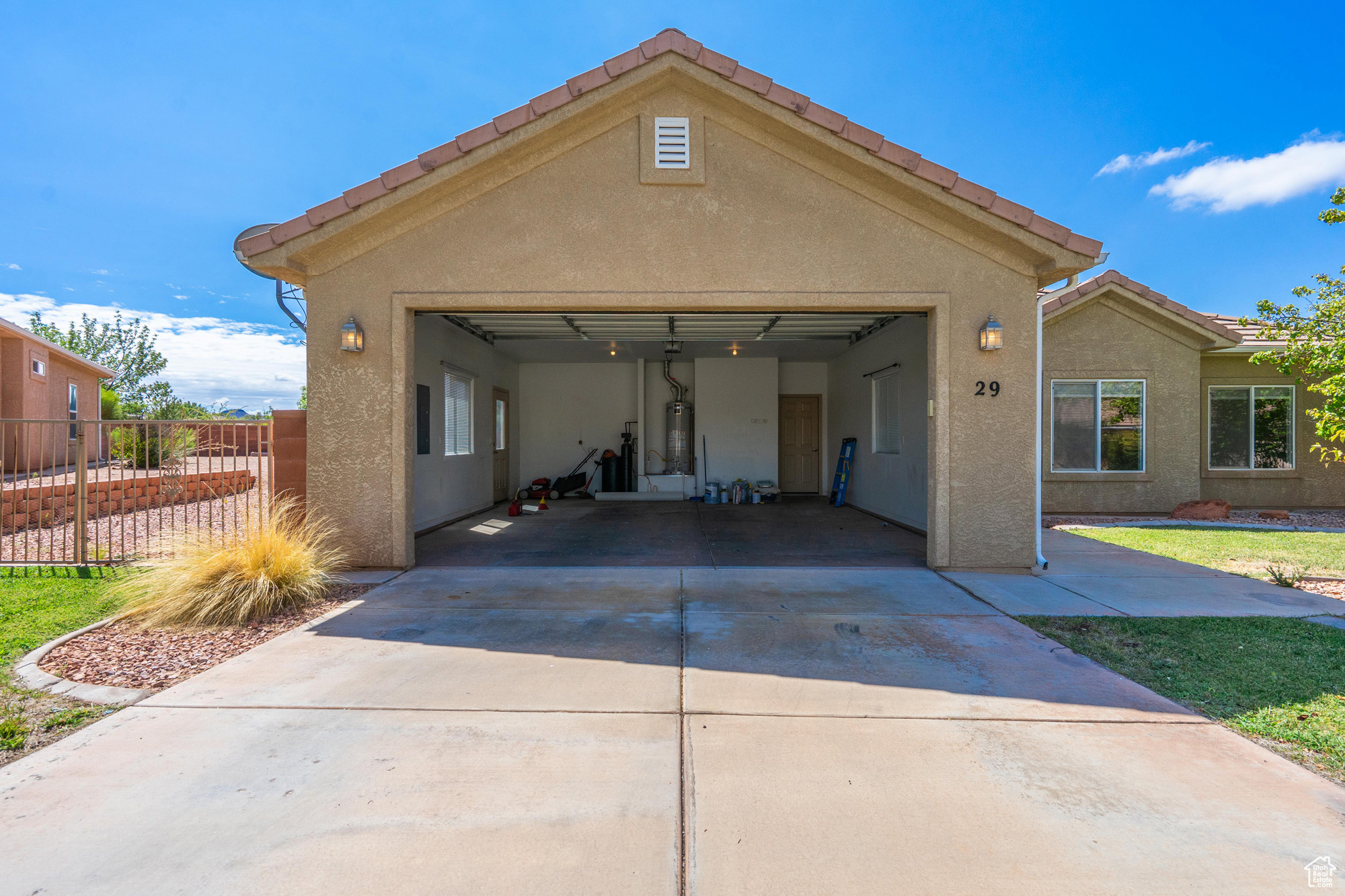 EMERALD RIDGE - Residential