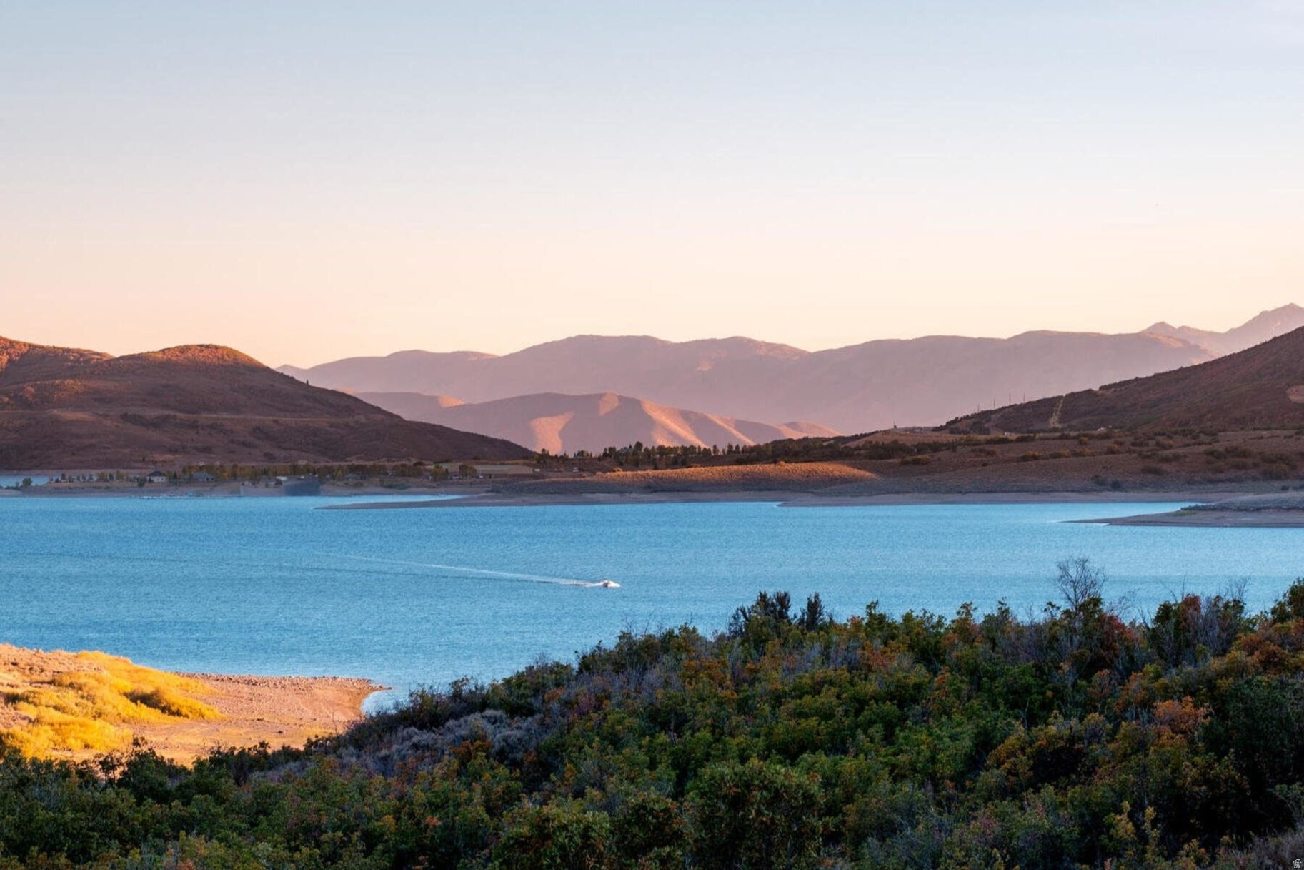 LAKEVIEW ESTATES - Residential