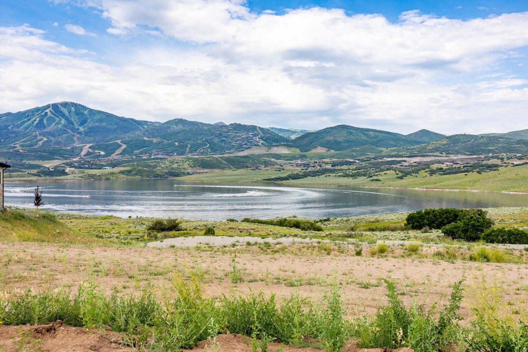 LAKEVIEW ESTATES - Residential