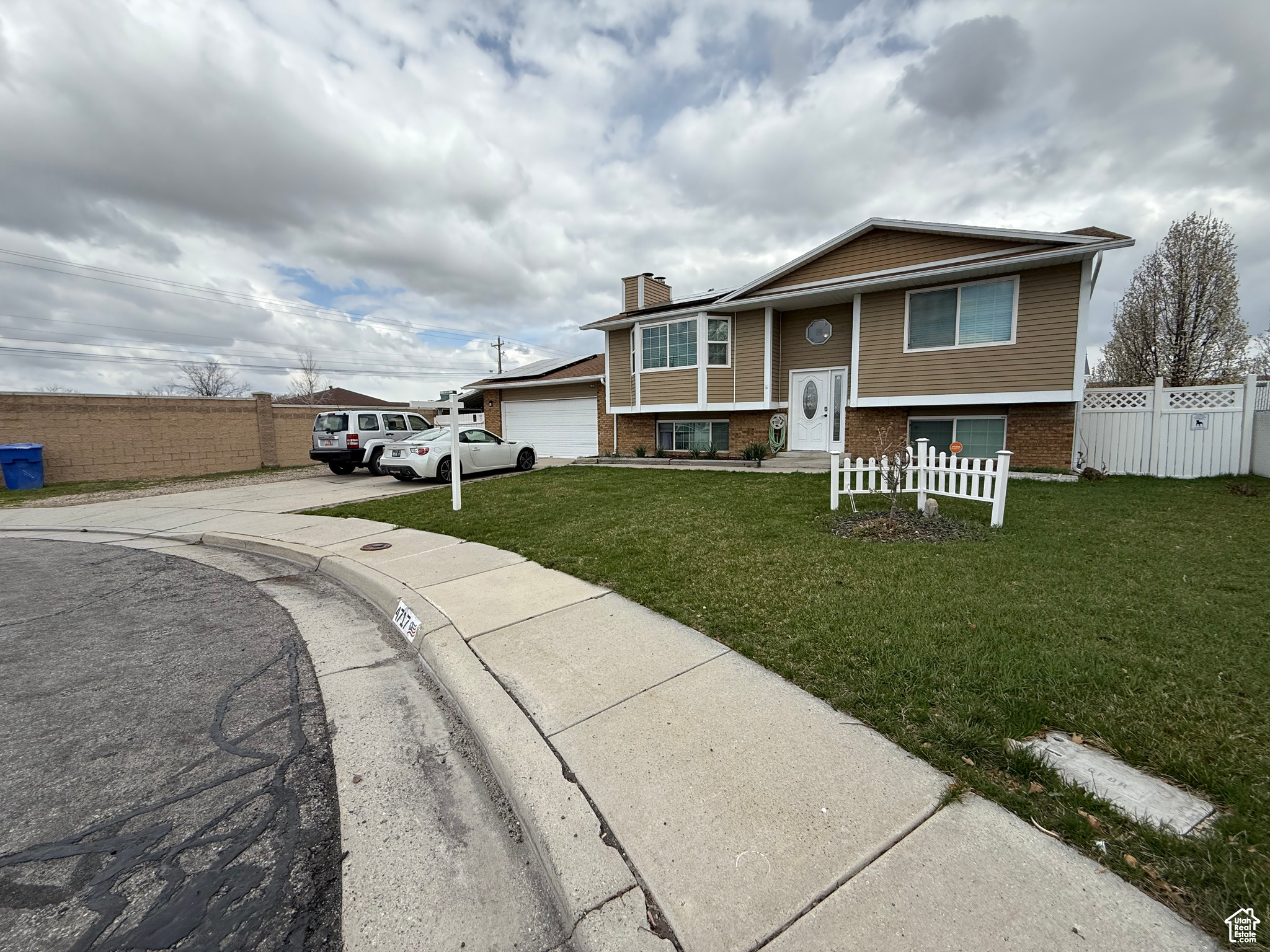 COATS ESTATES #5 - Residential