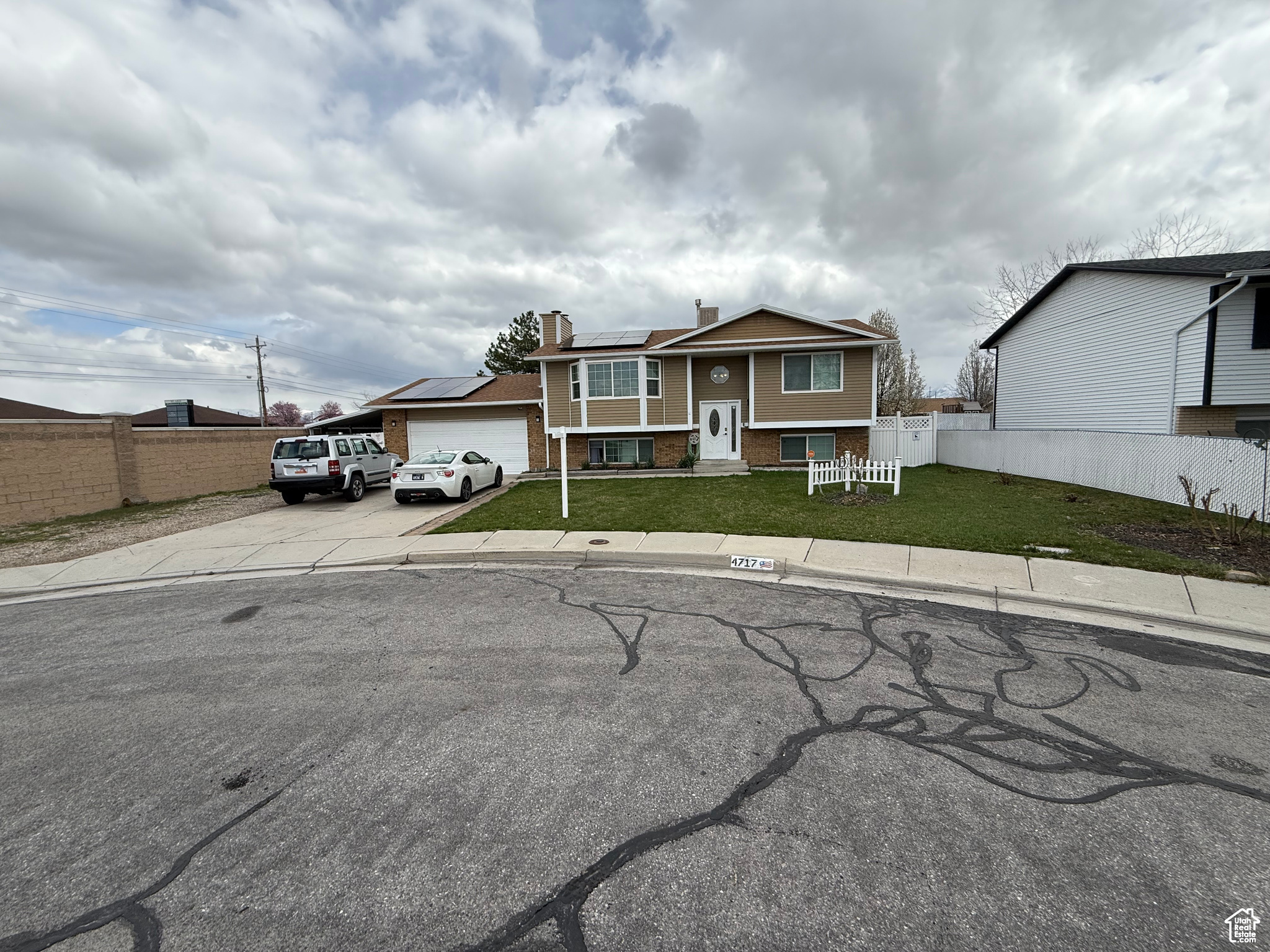 COATS ESTATES #5 - Residential