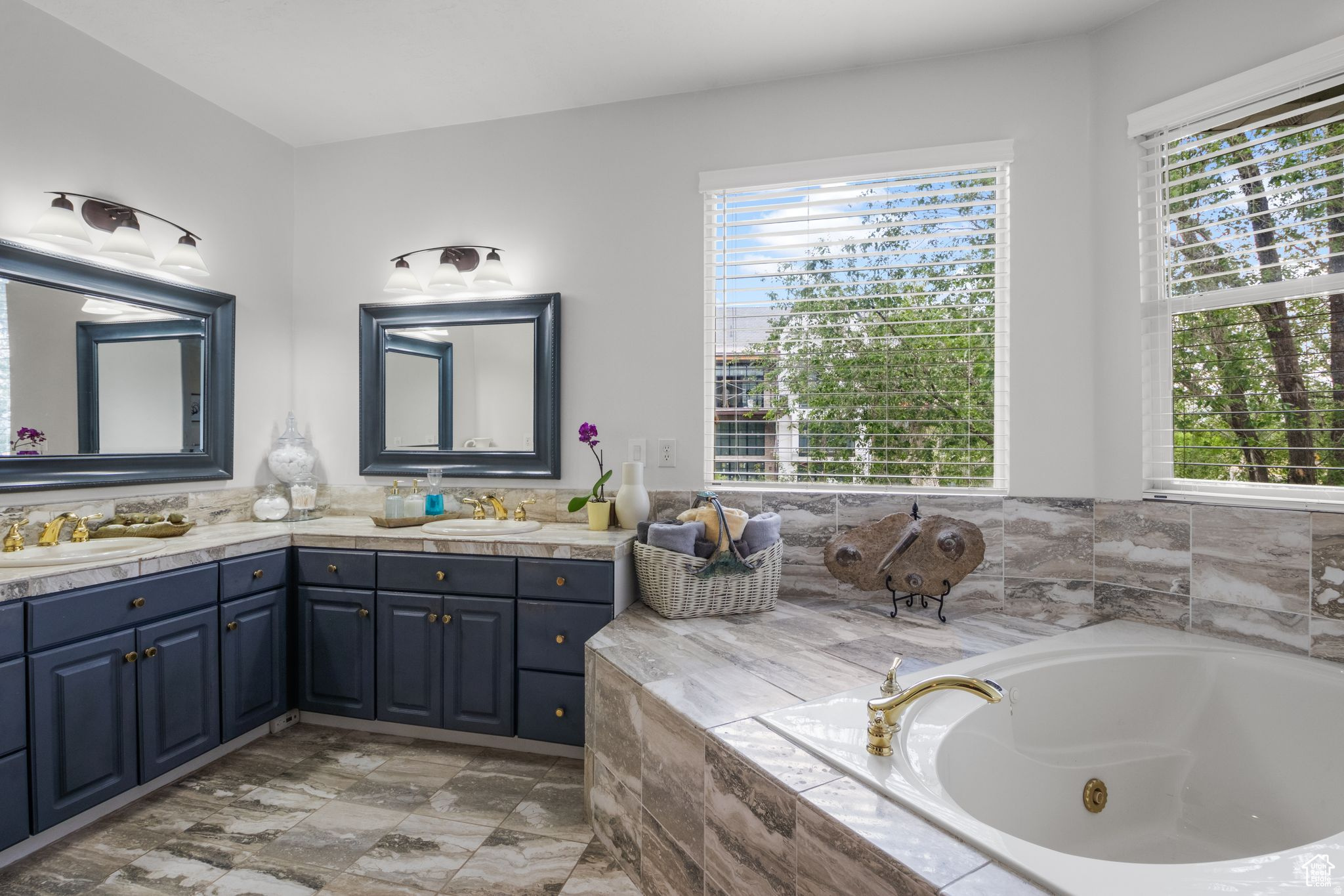 PHEASANT HILLS - Residential