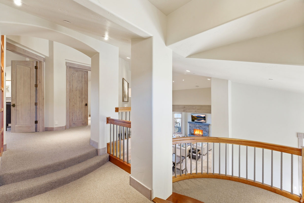 SIGNAL HILL - Residential