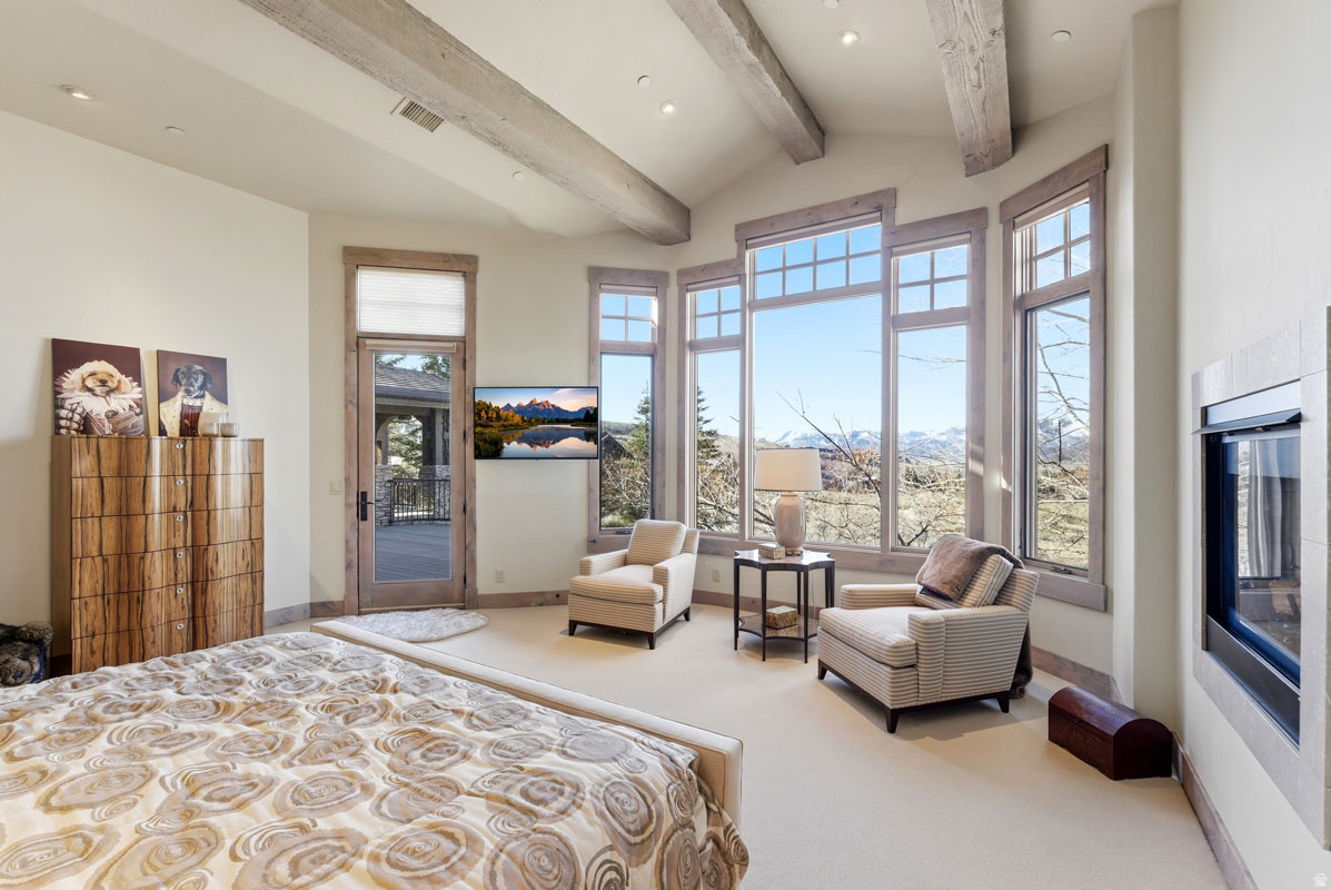 SIGNAL HILL - Residential