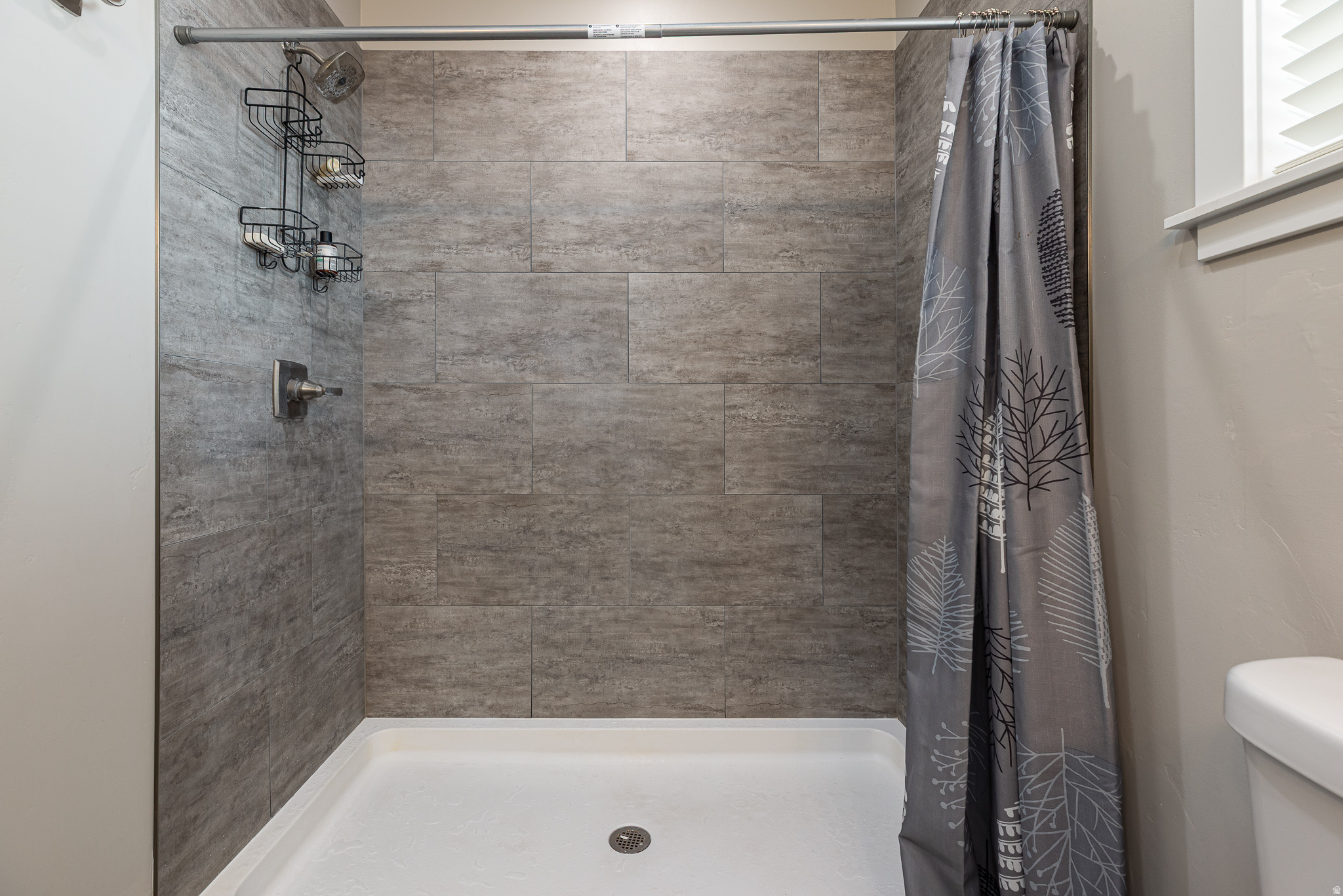 CREEKSIDE - Residential