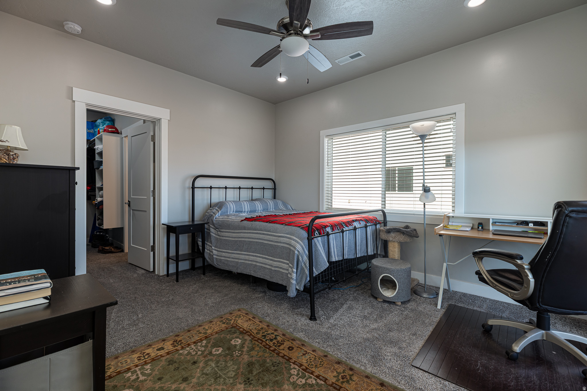 CREEKSIDE - Residential