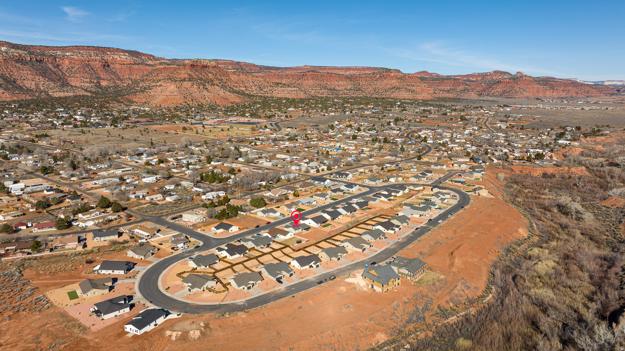 CREEKSIDE - Residential