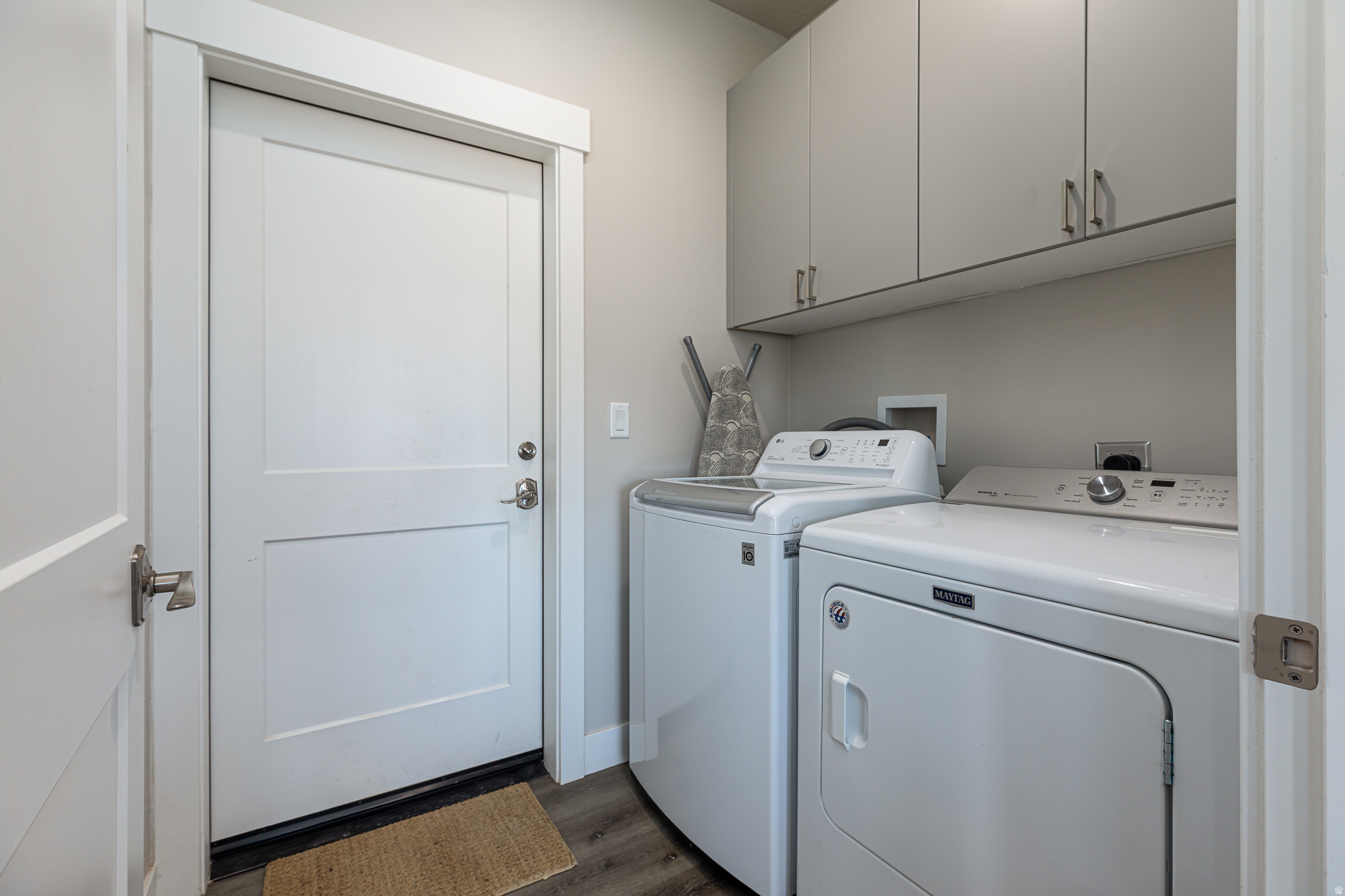 CREEKSIDE - Residential