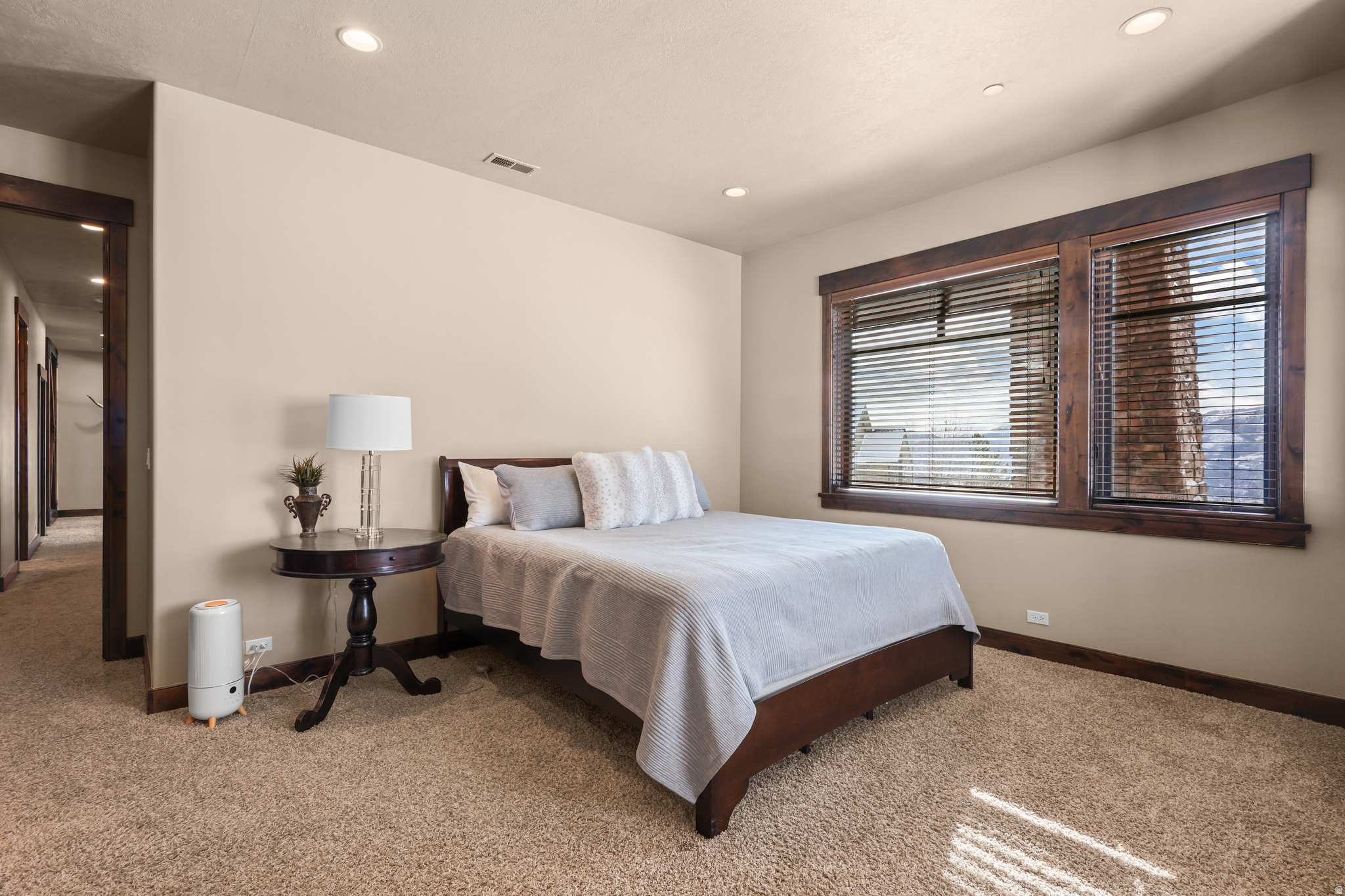 THE HIGHLANDS - Residential