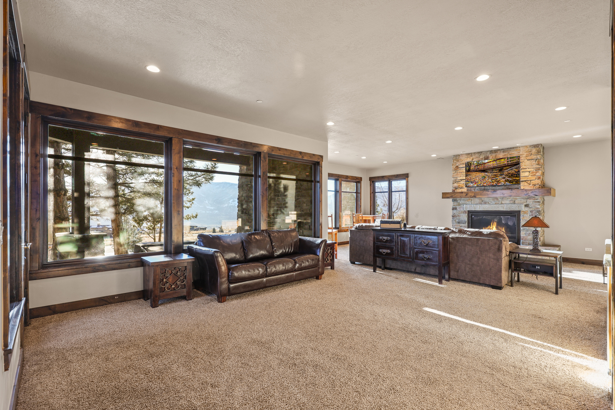 THE HIGHLANDS - Residential