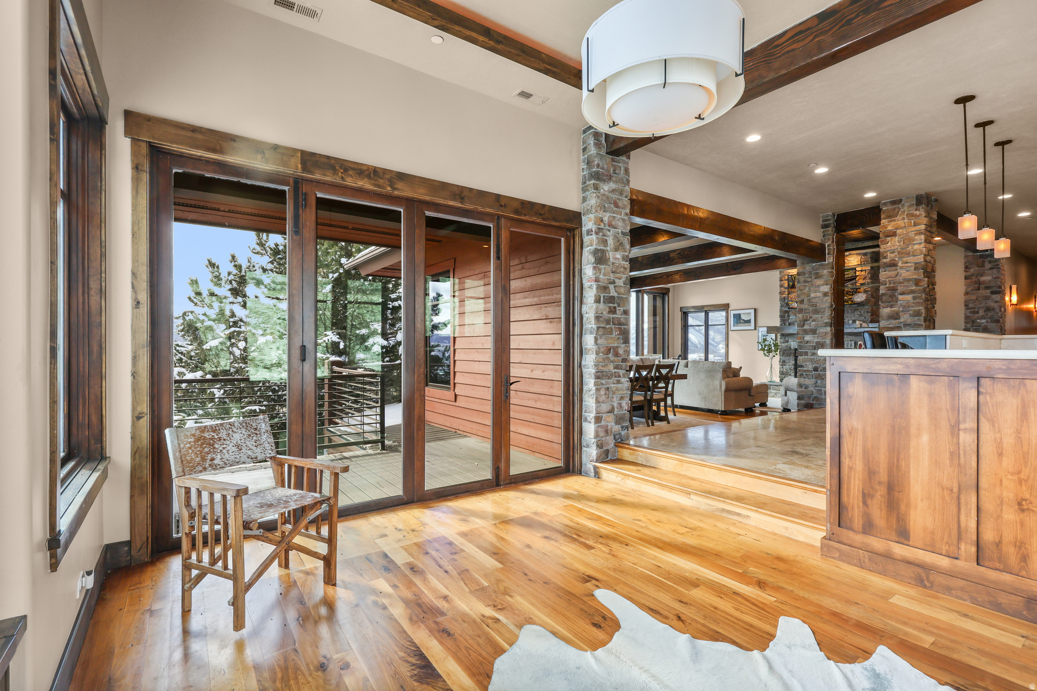 THE HIGHLANDS - Residential