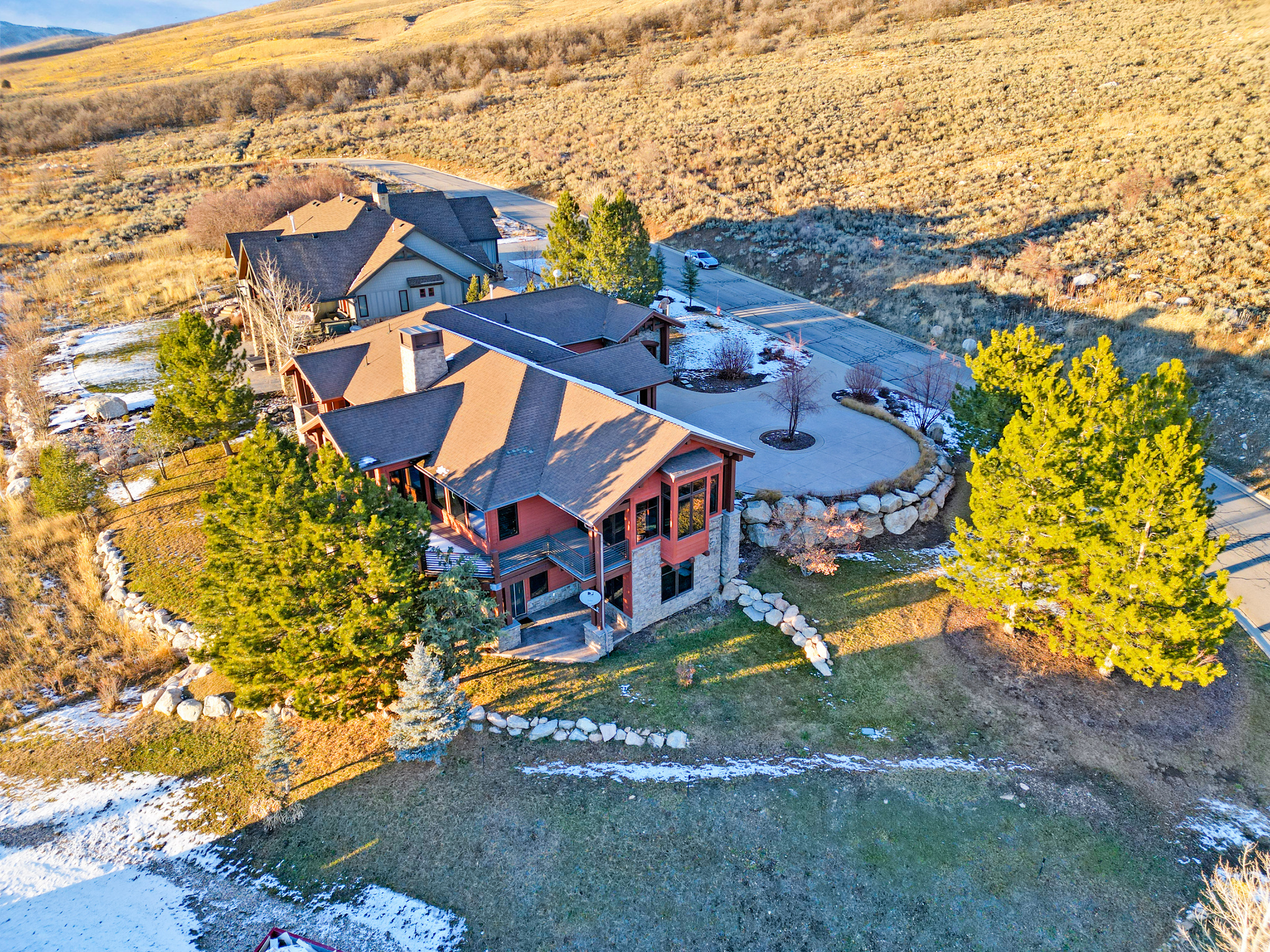 THE HIGHLANDS - Residential