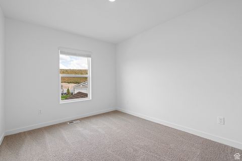 Tiny photo for 7285 BALD EAGLE WAY N, Eagle Mountain, UT 84005 (MLS # 2105420)