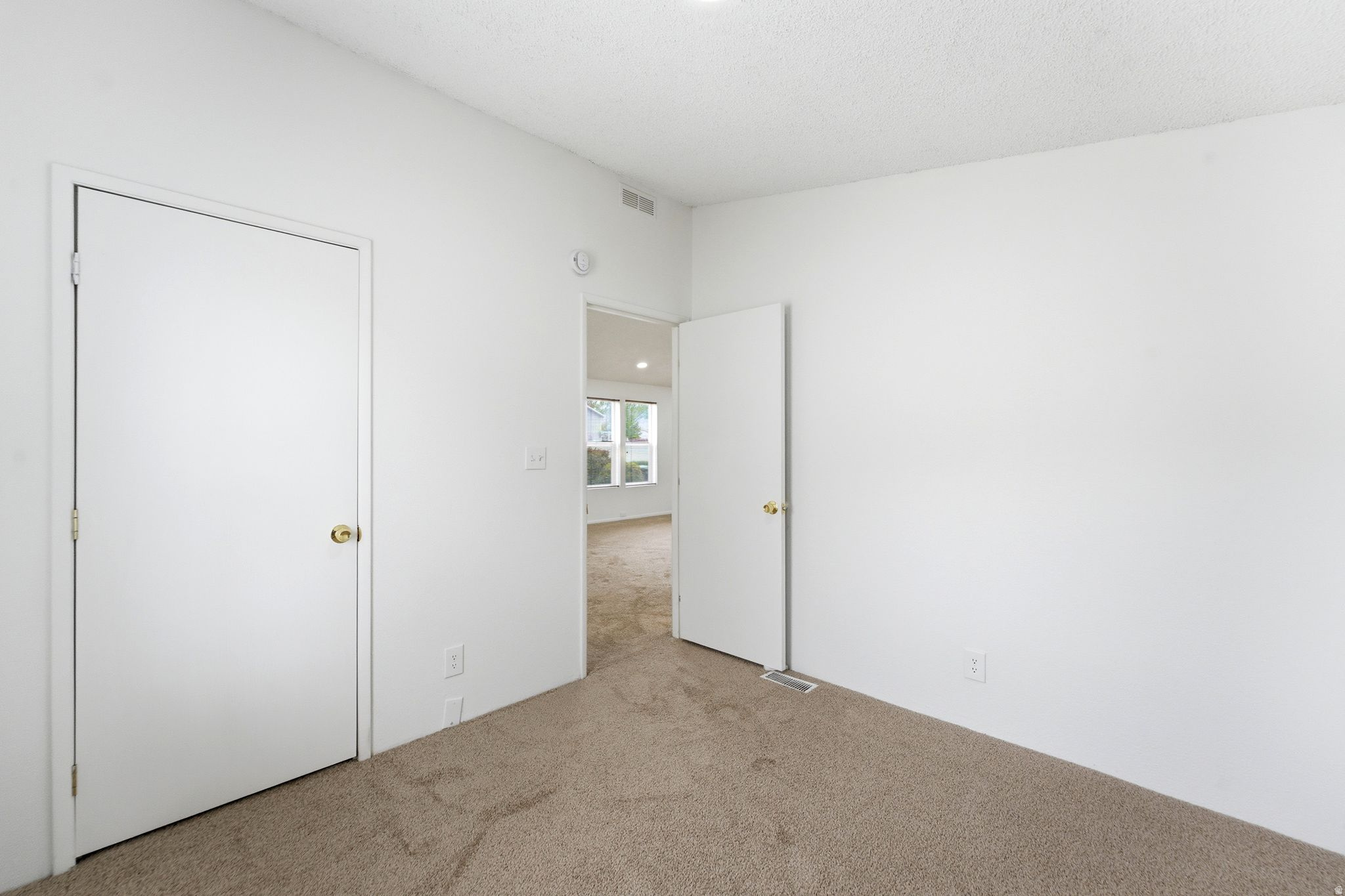 WEST MEADOWS - Residential