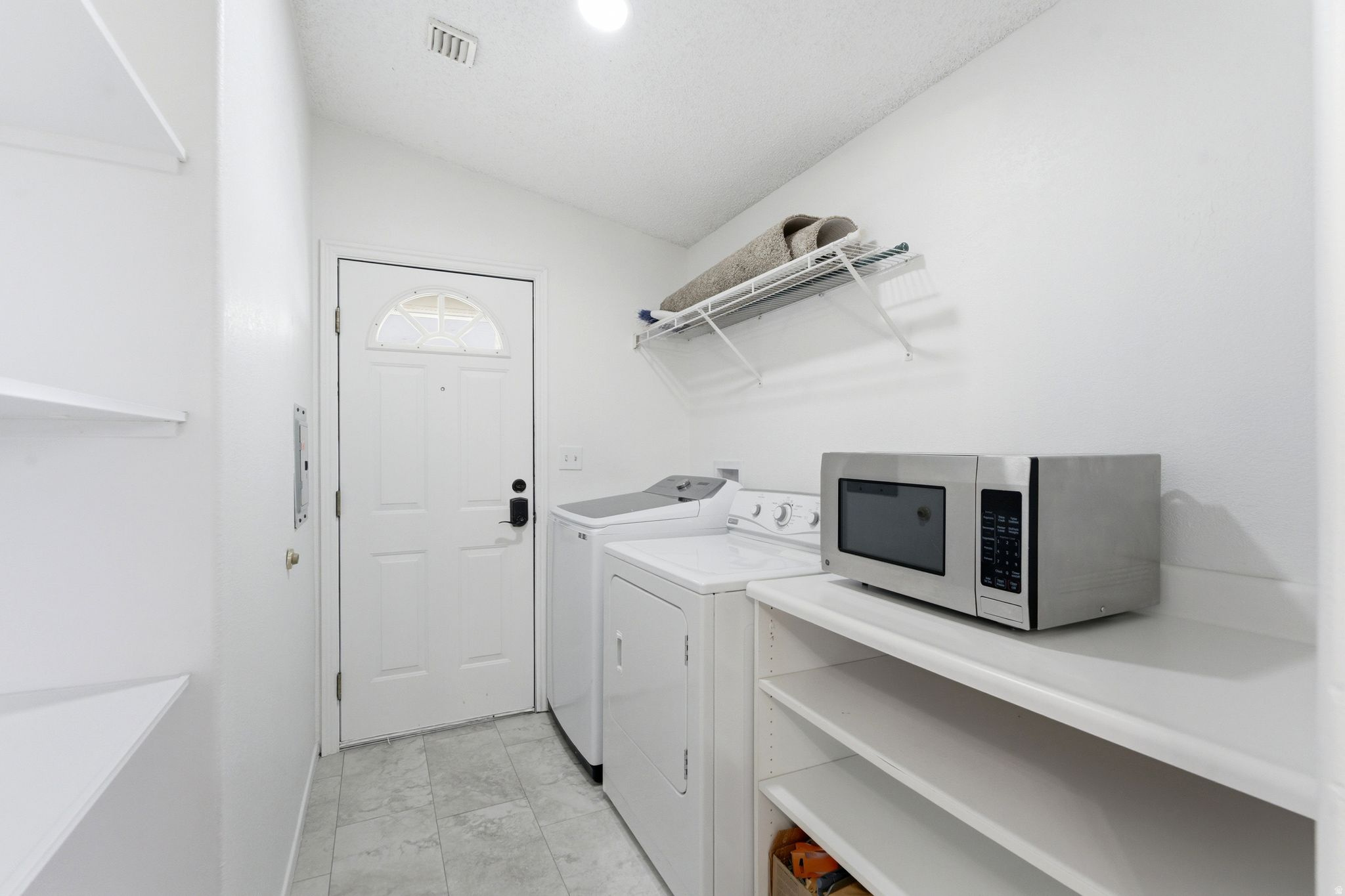 WEST MEADOWS - Residential