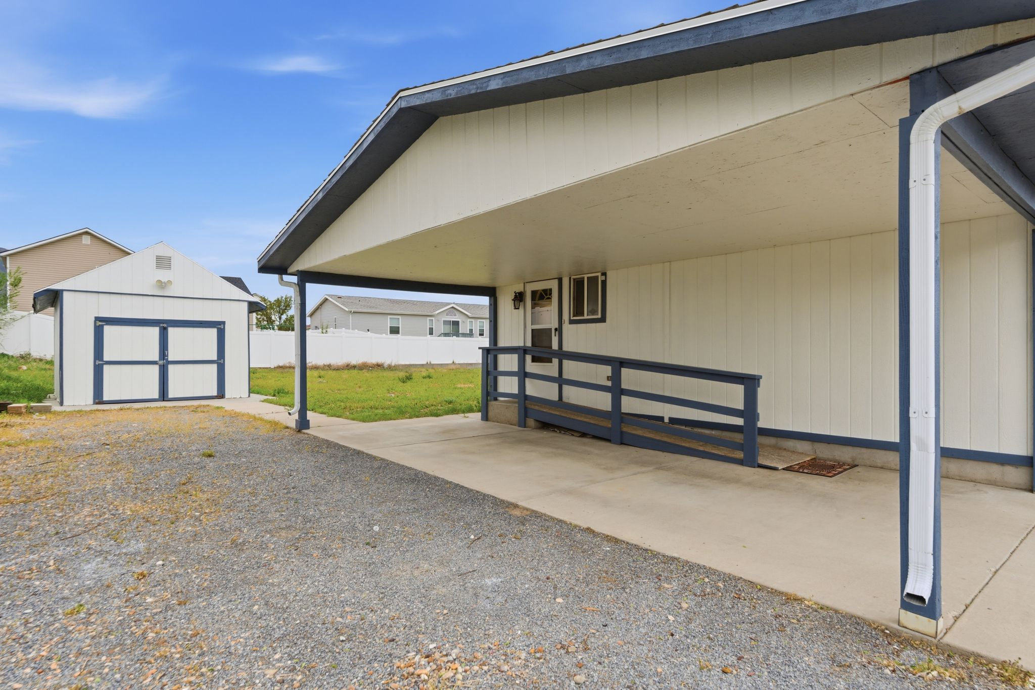 WEST MEADOWS - Residential