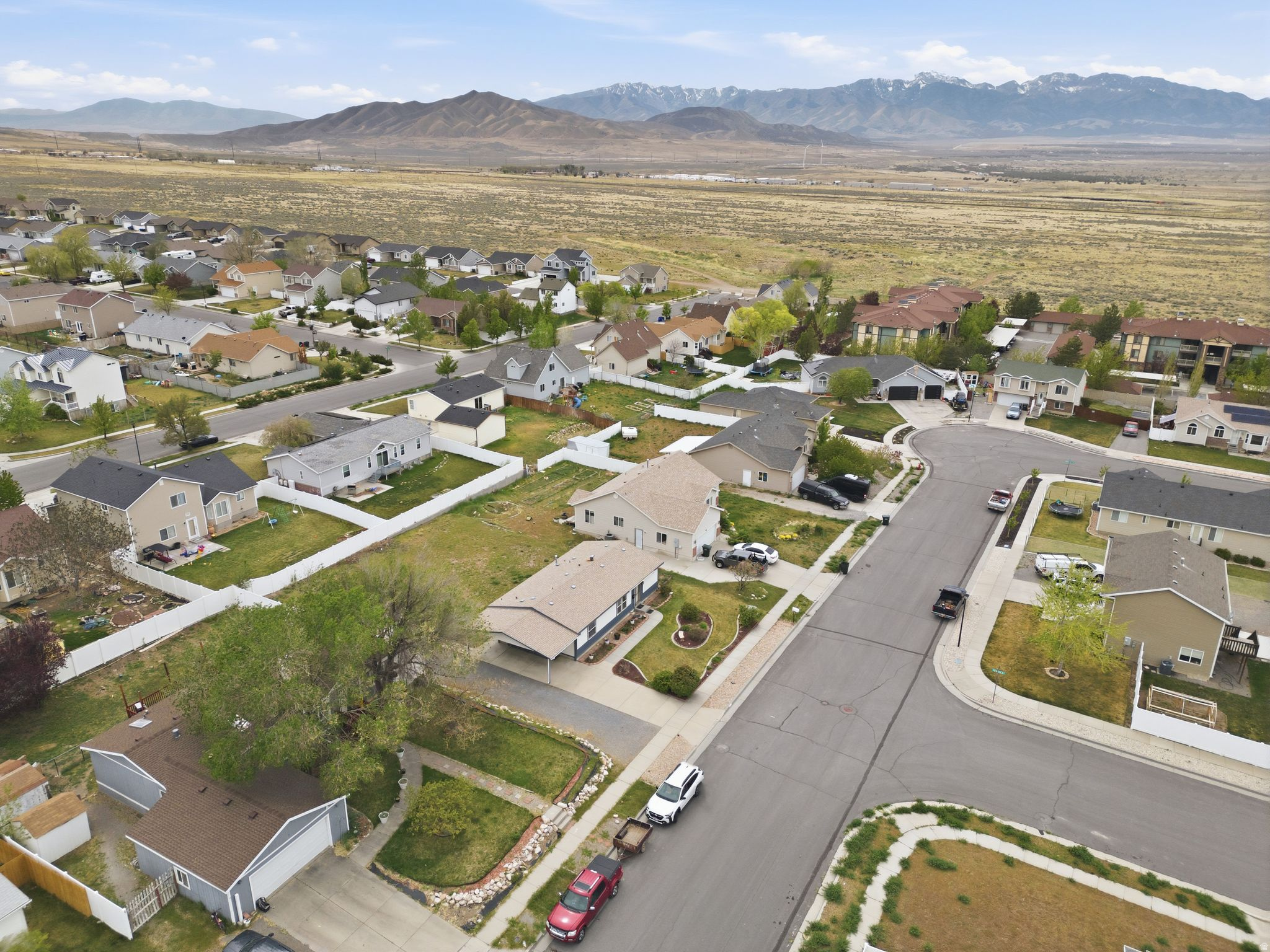 WEST MEADOWS - Residential