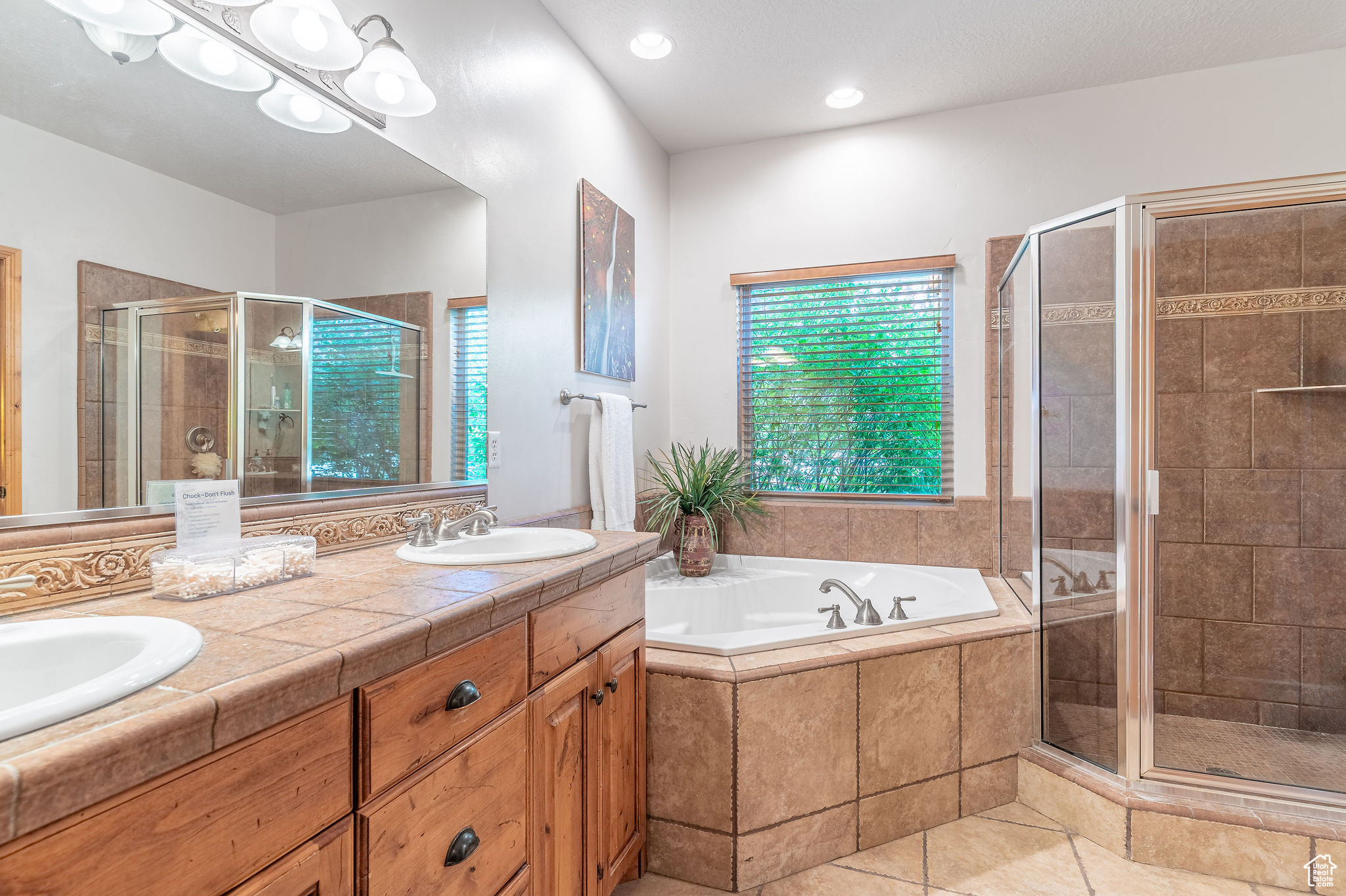 THE CASCADES - Residential
