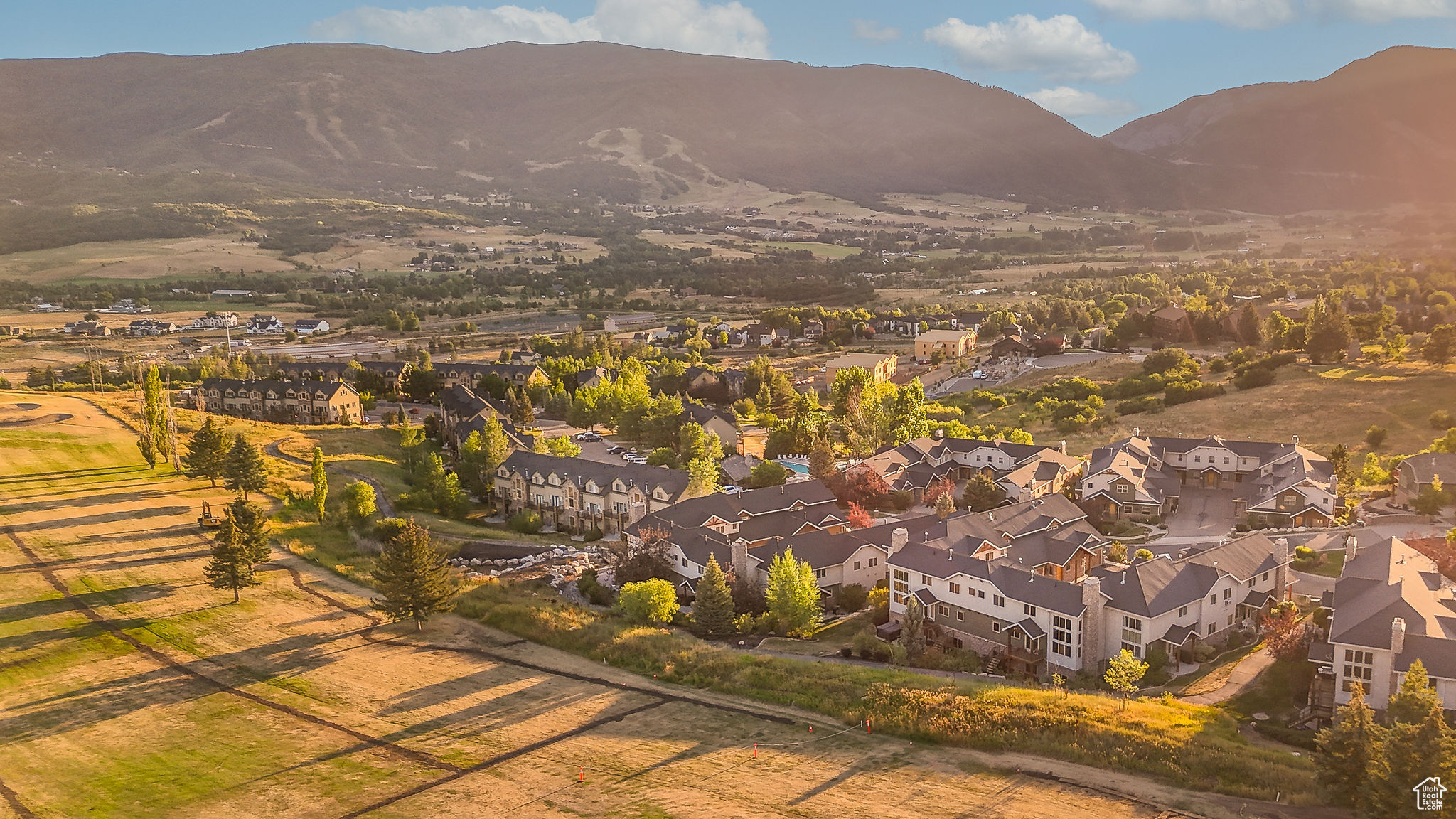 THE CASCADES - Residential