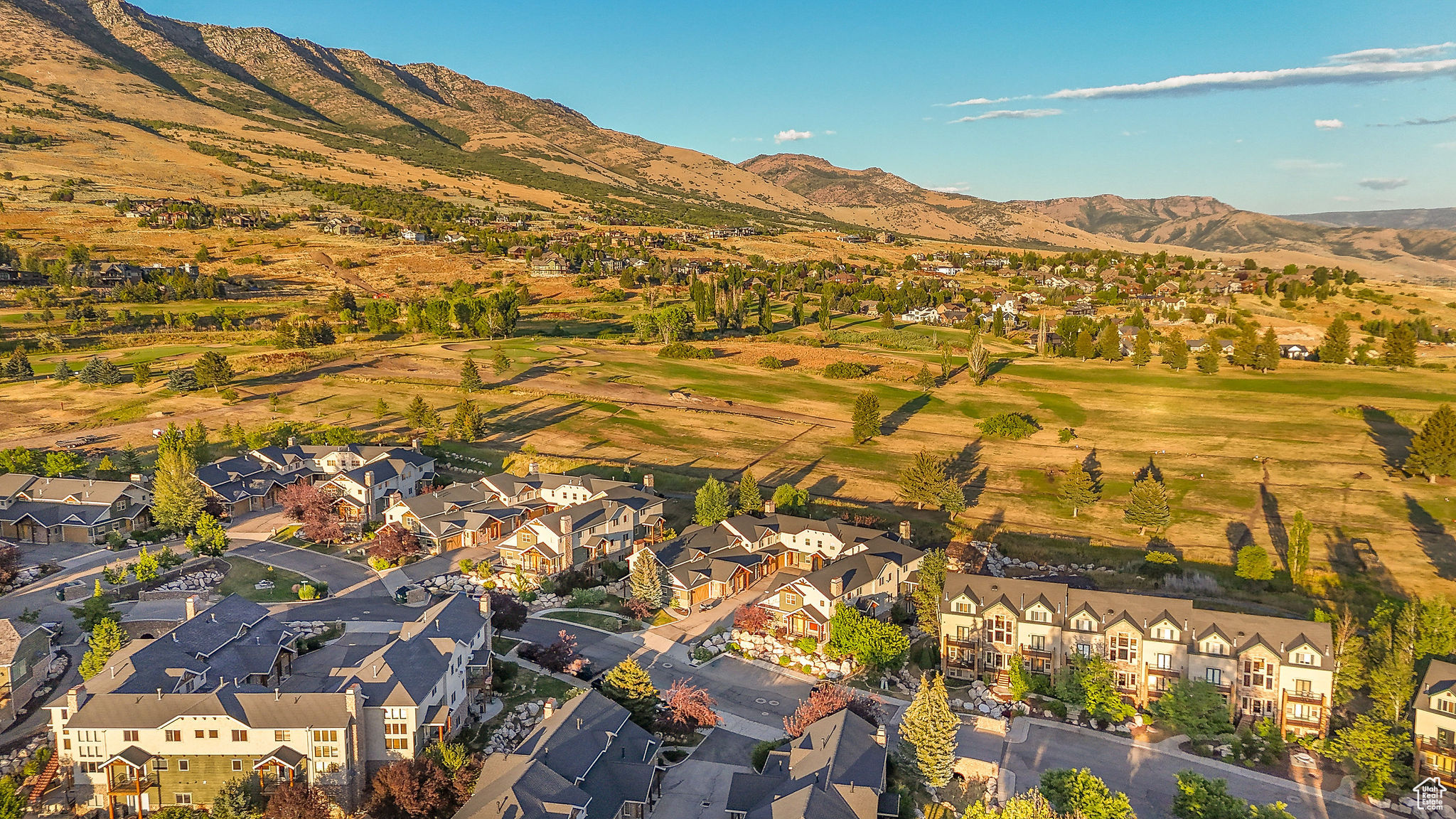 THE CASCADES - Residential