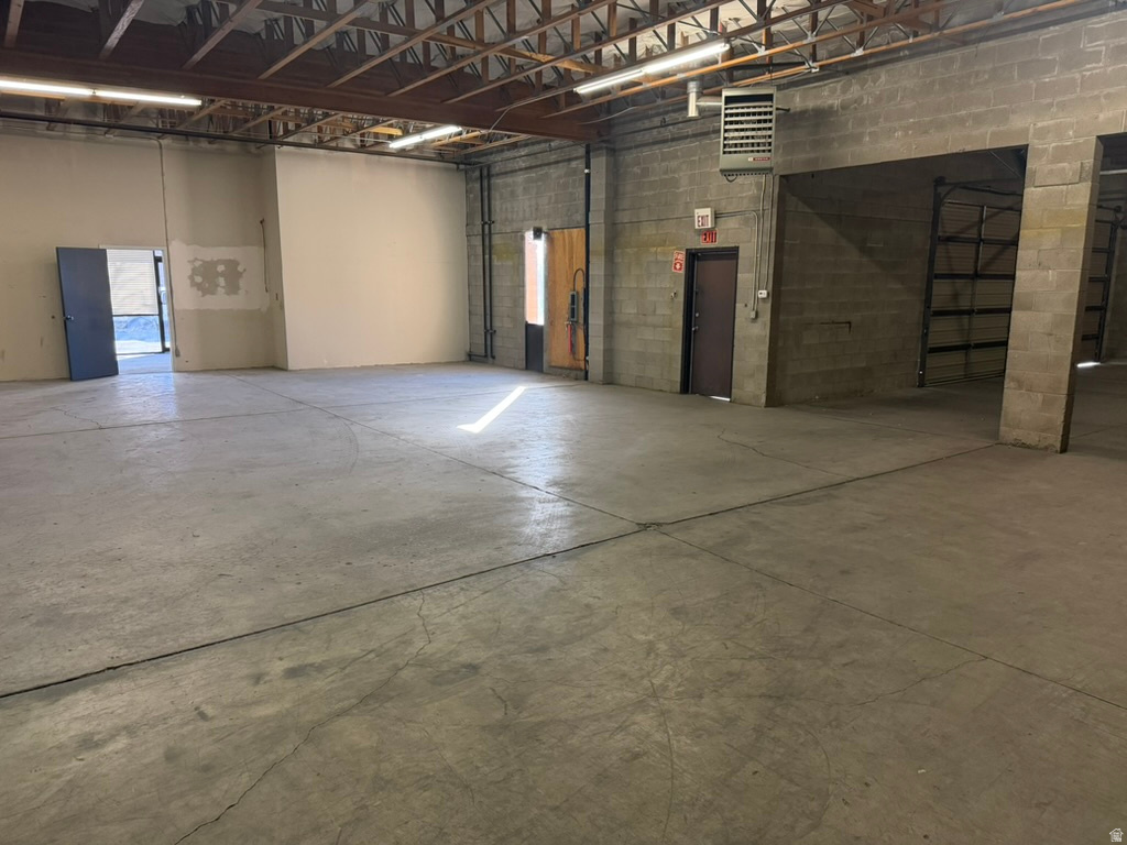 SALT LAKE INTERNATIONAL CENTER - Commercial Lease