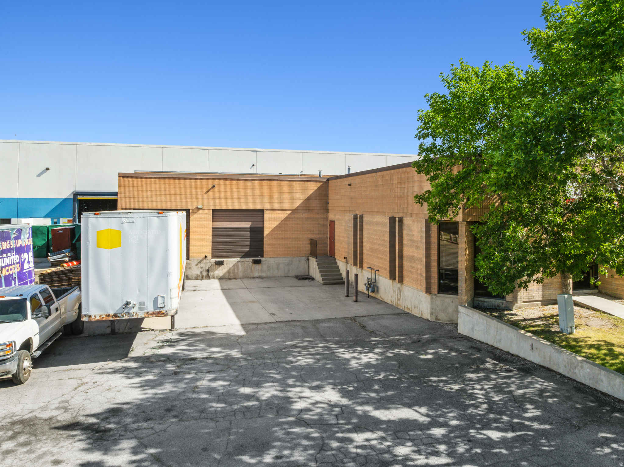 SALT LAKE INTERNATIONAL CENTER - Commercial Lease