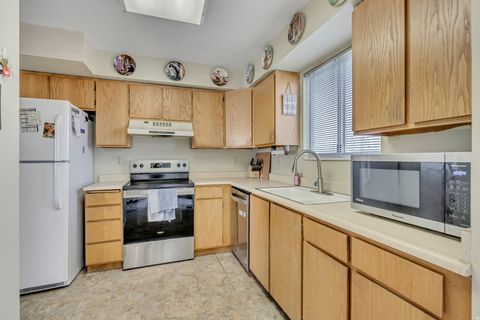Tiny photo for 4694 S XANADU CIR, Taylorsville, UT 84123 (MLS # 2128611)