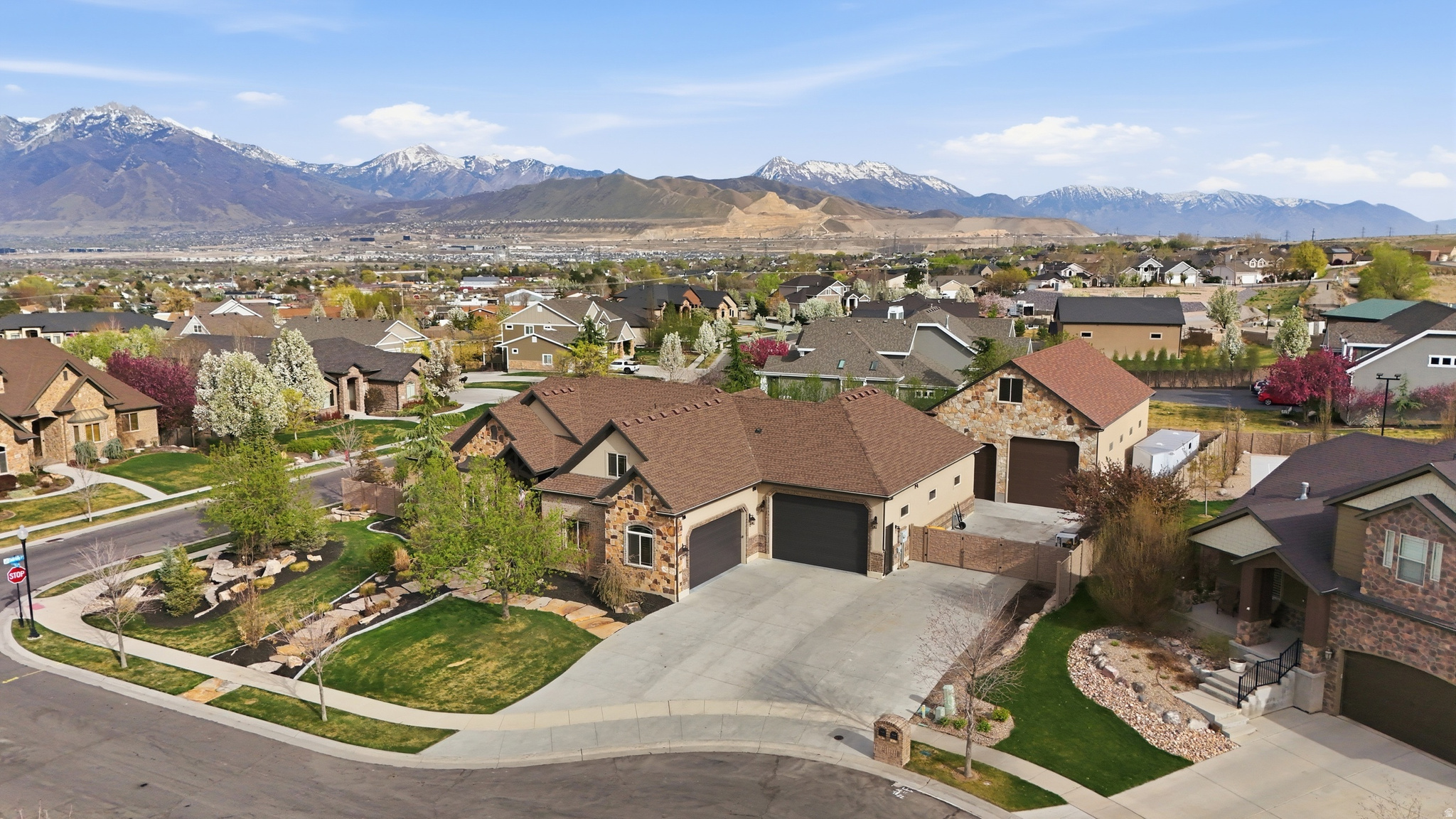 FALLS AT BOULDEN RIDGE - Residential