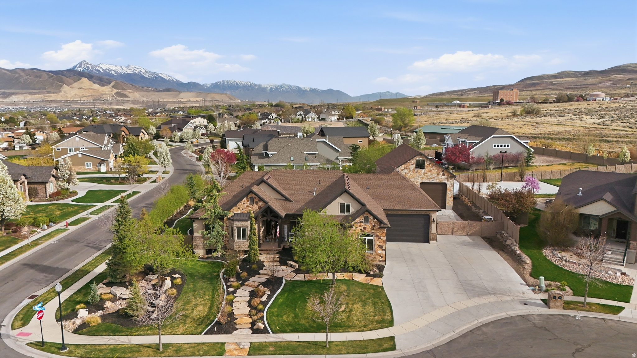 FALLS AT BOULDEN RIDGE - Residential