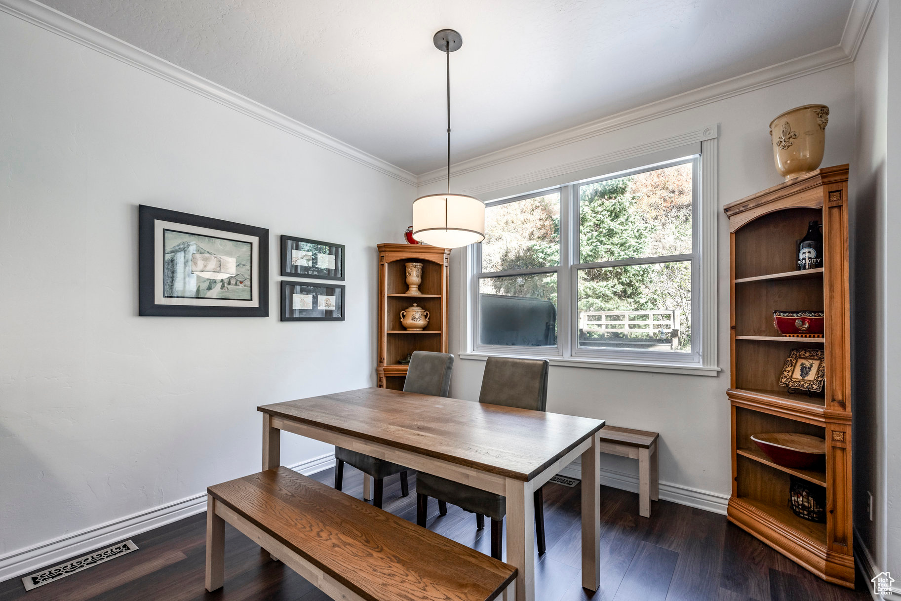 FOUR ACES - Residential