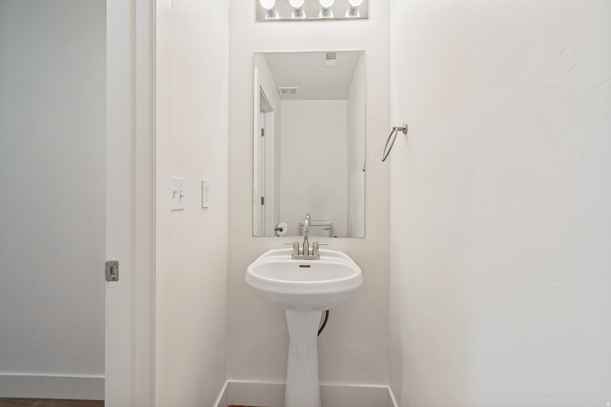 CARRIAGE HOME CONDOMINIUMS - Residential
