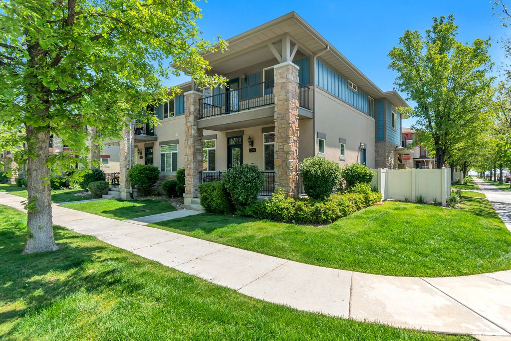 Photo of 4799 W TOPCREST DR, South Jordan, UT 84009 (MLS # 2157773)